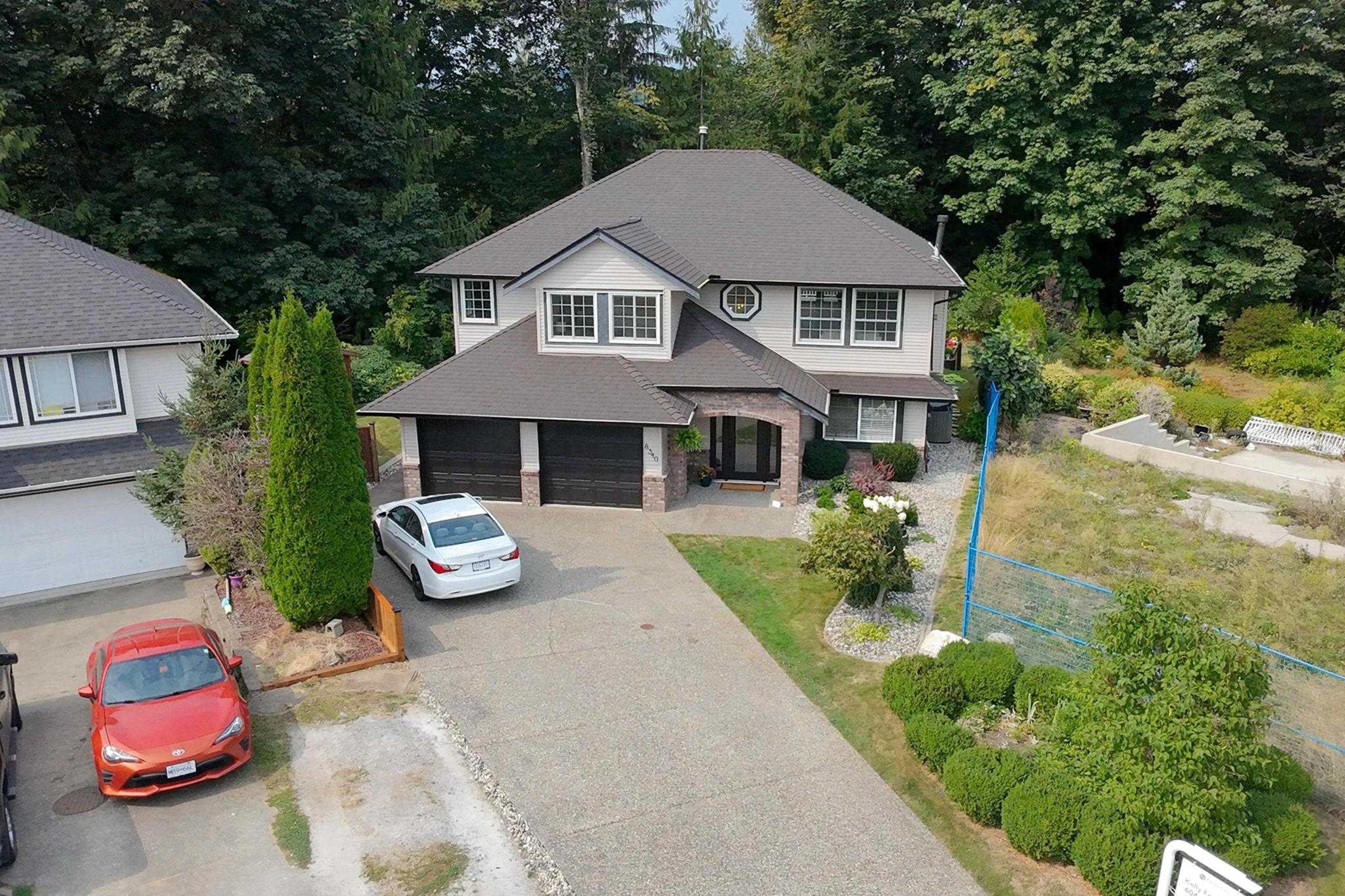 8340 MILLER CRESCENT - Image 3