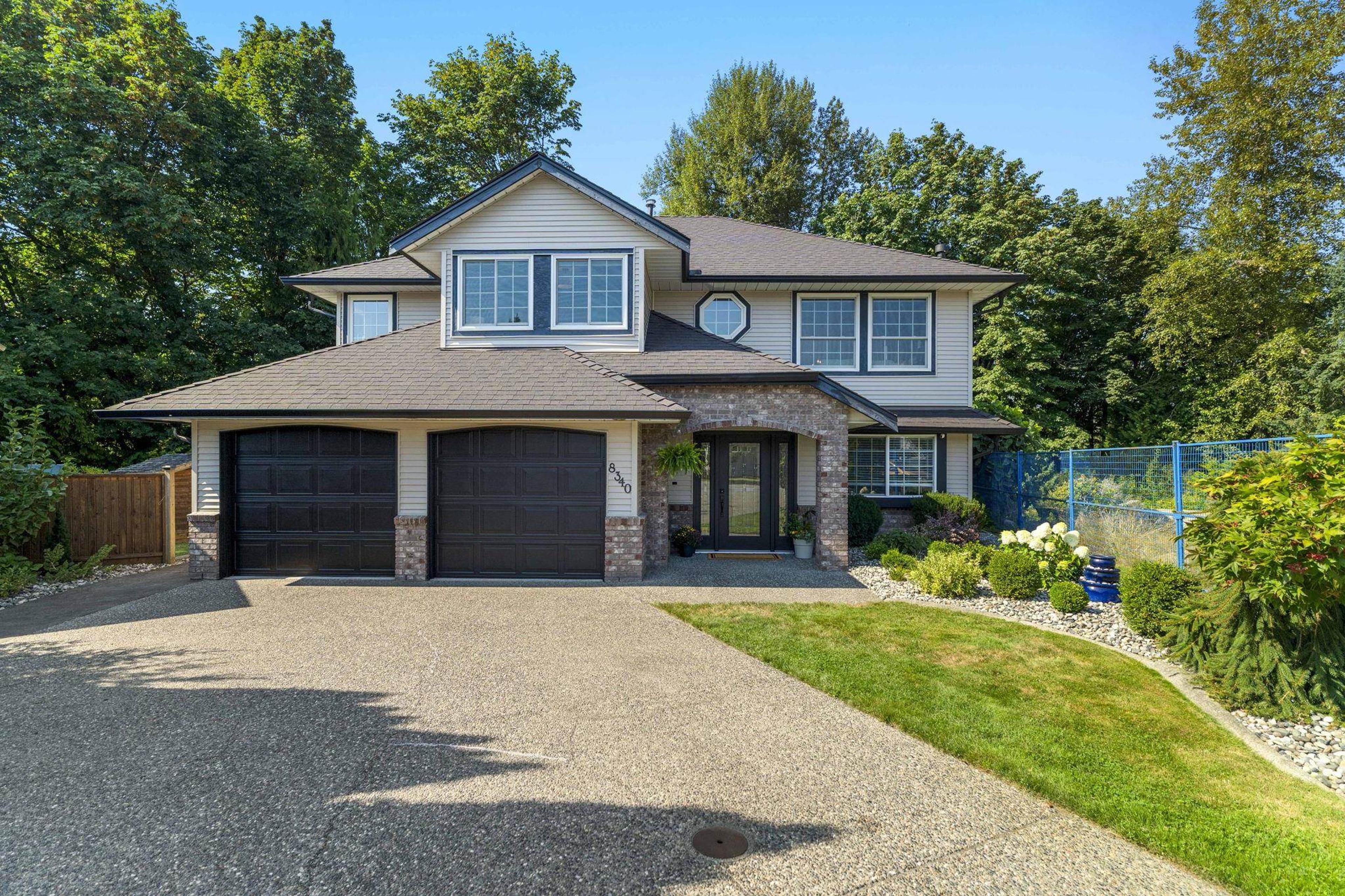 8340 MILLER CRESCENT - Main Image