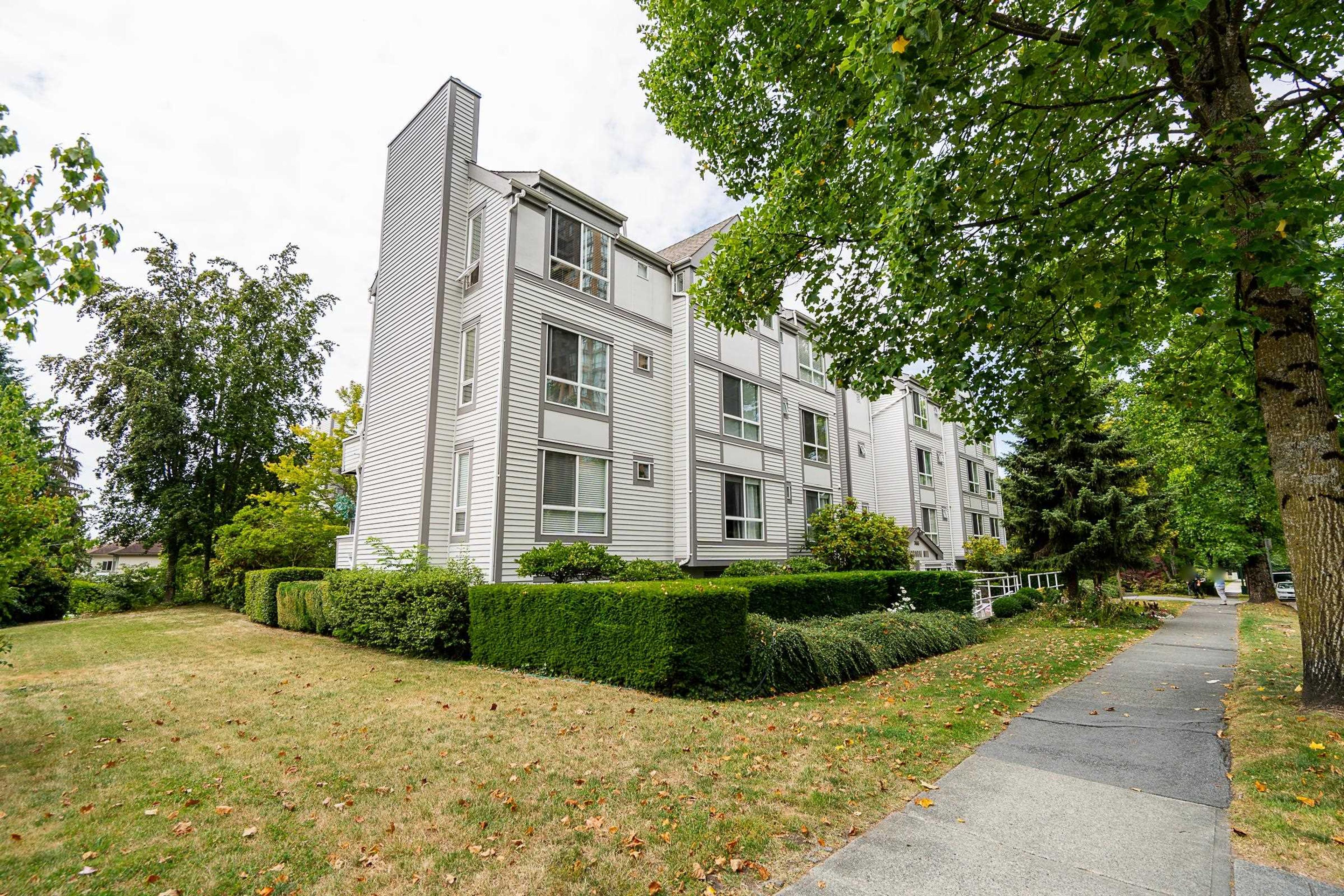 7465 Sandborne Avenue, Burnaby - Exteriors - Photo 8