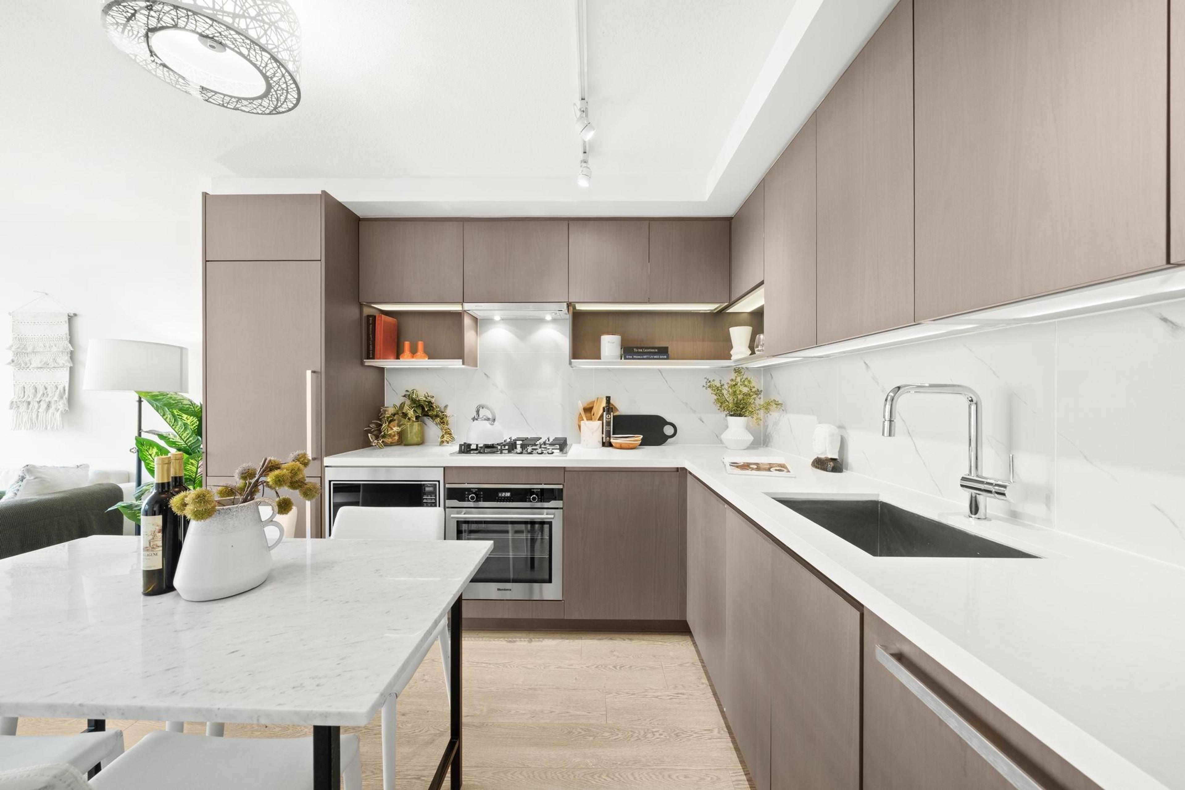 #617 8833 HAZELBRIDGE WAY - Image 3