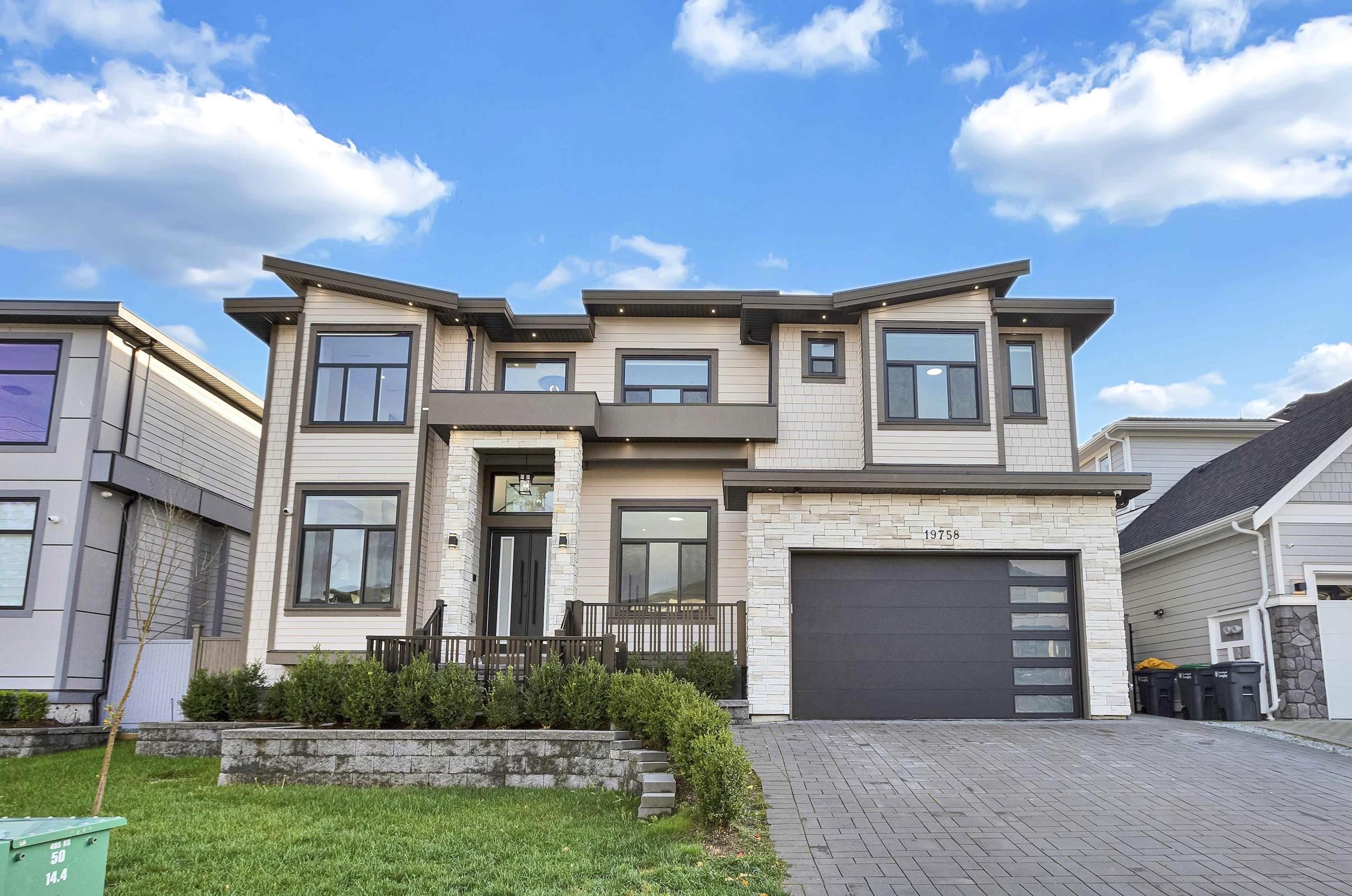 19758 33 AVENUE - Main Image