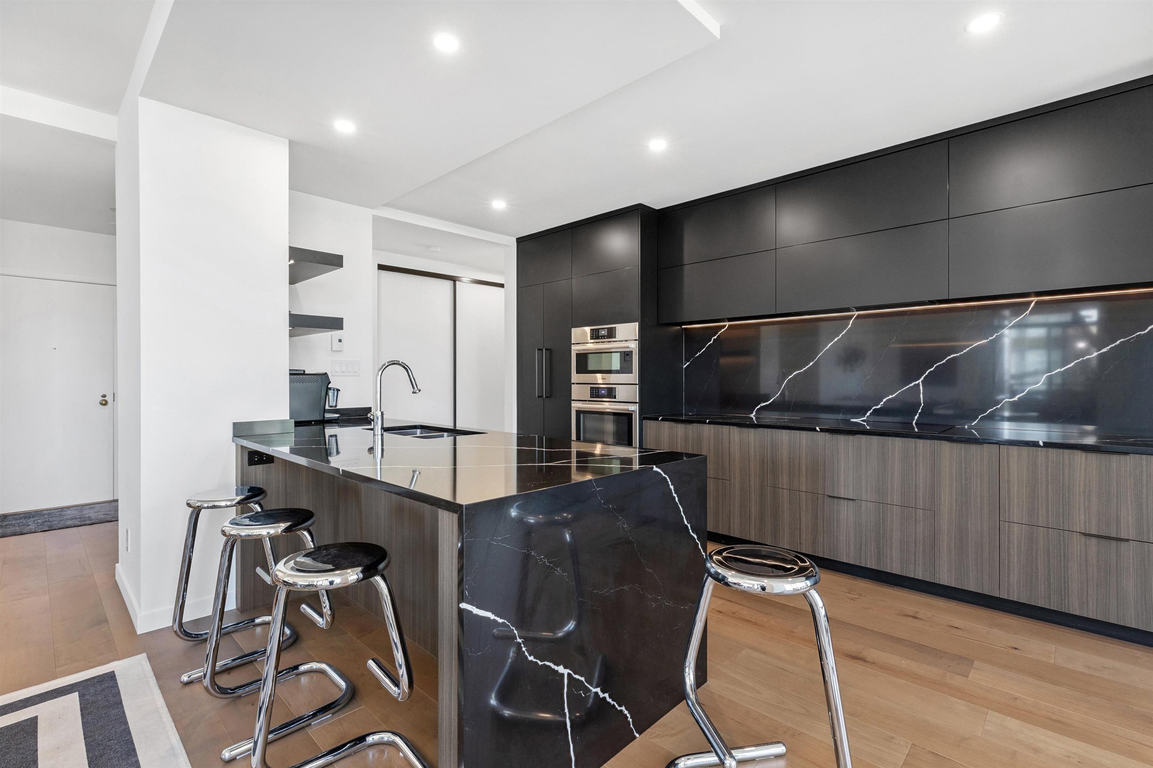 #8C 1500 ALBERNI STREET - Image 2