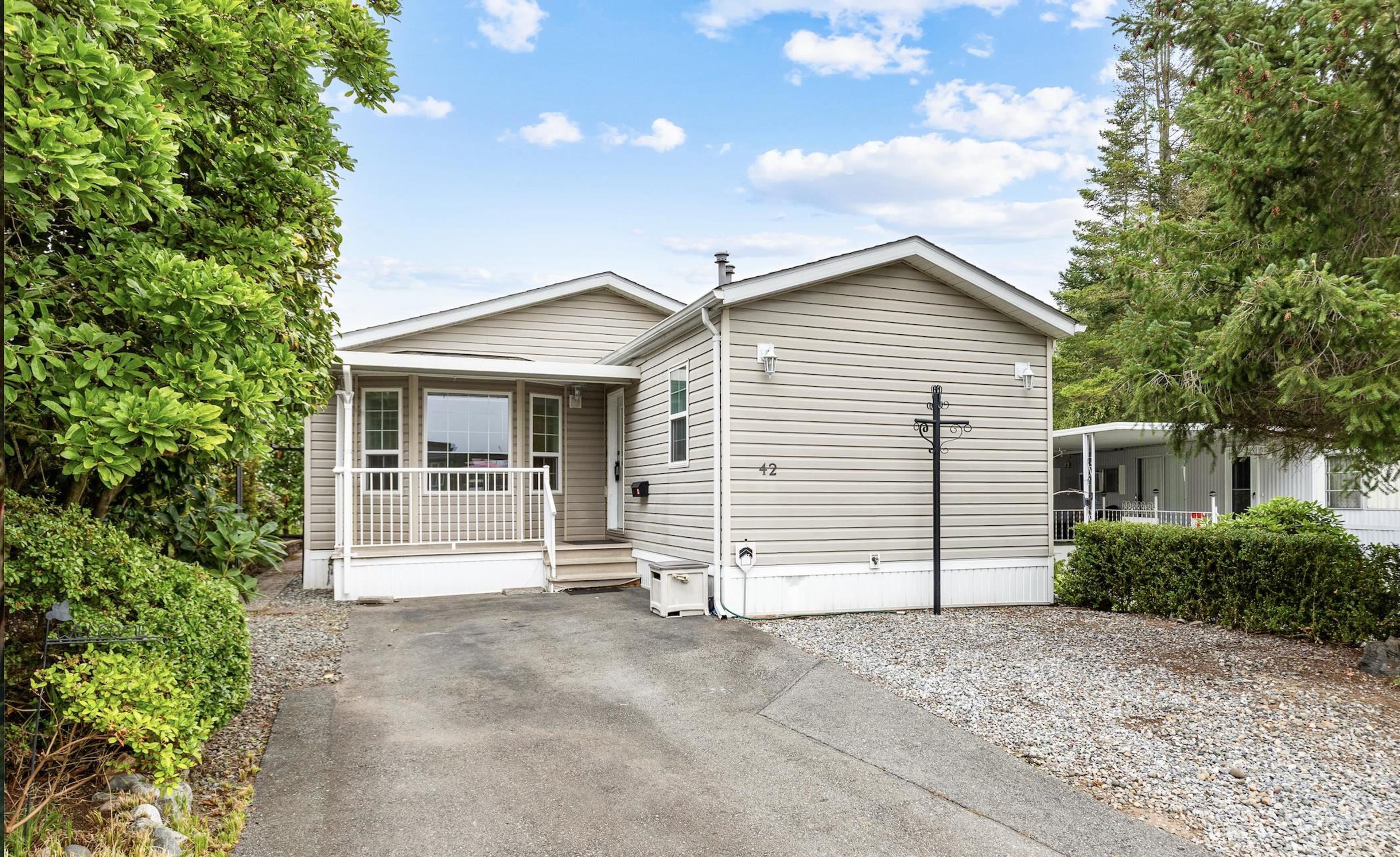 #42 1840 160 STREET - Image 2