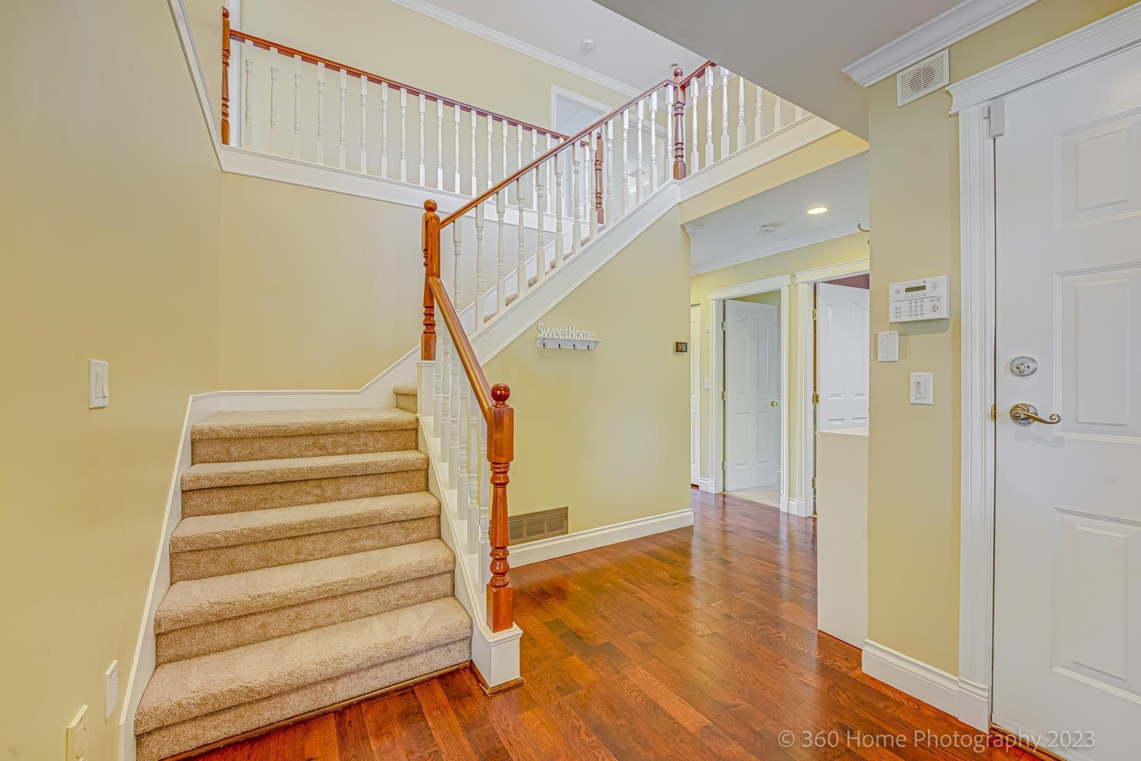 10811 162 STREET - Image 3