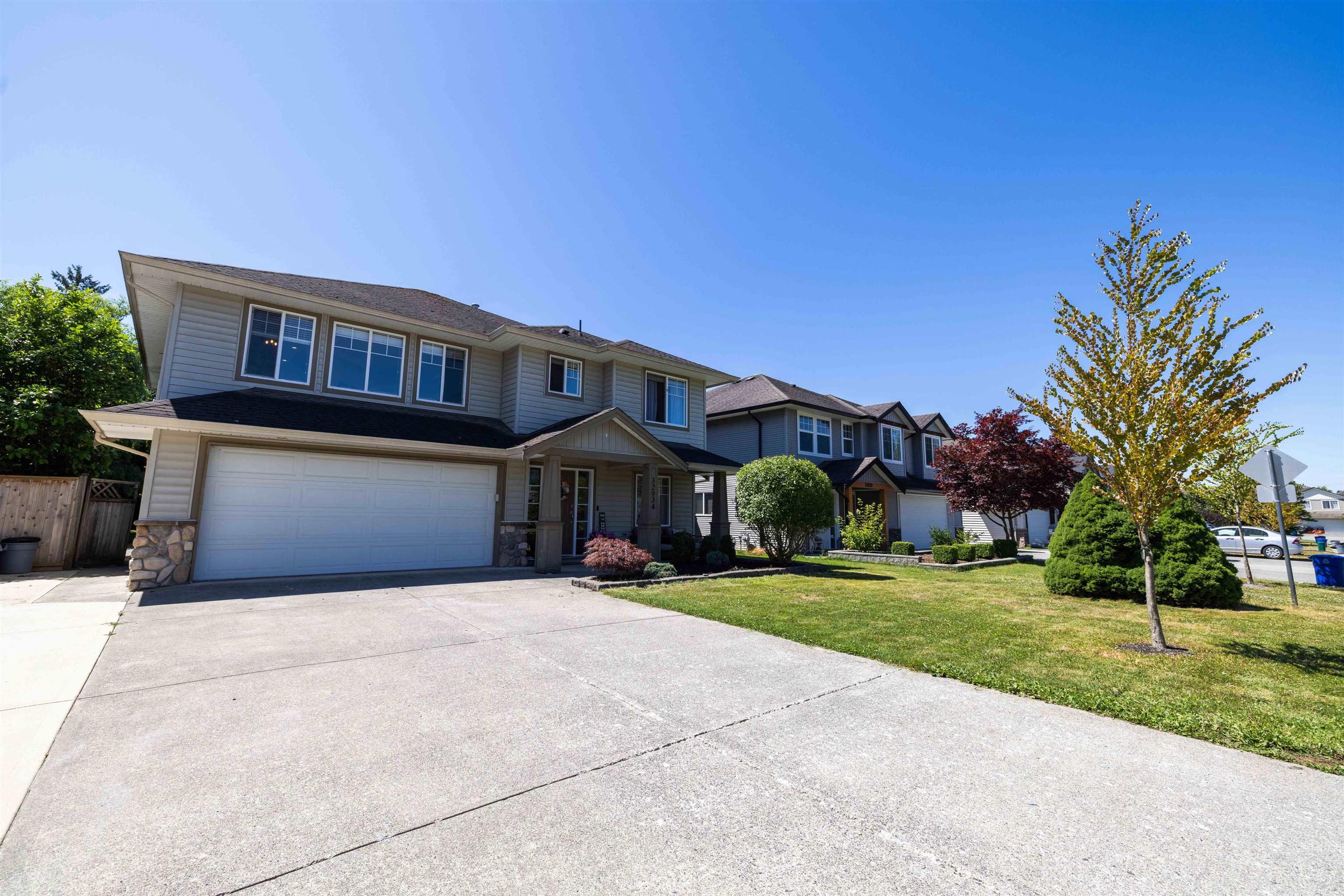 32934 PHELPS AVENUE - Image 3