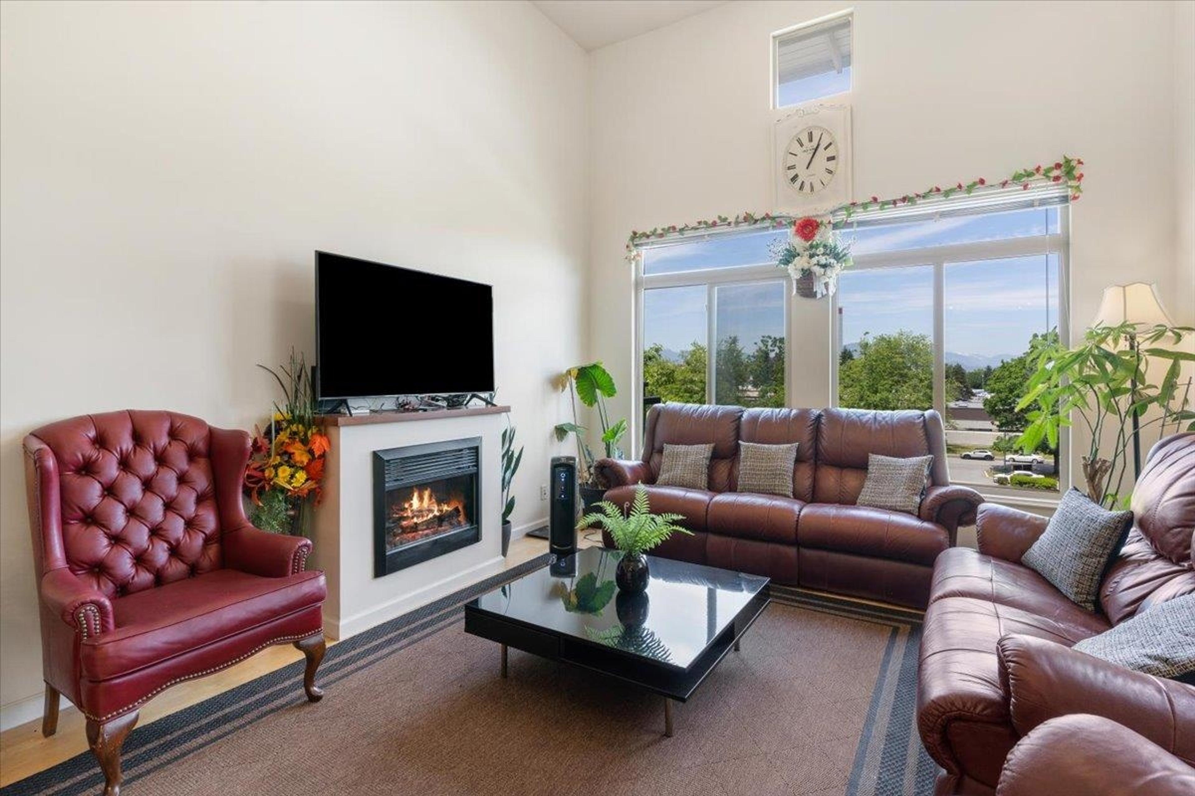 #415 10180 153 STREET - Main Image