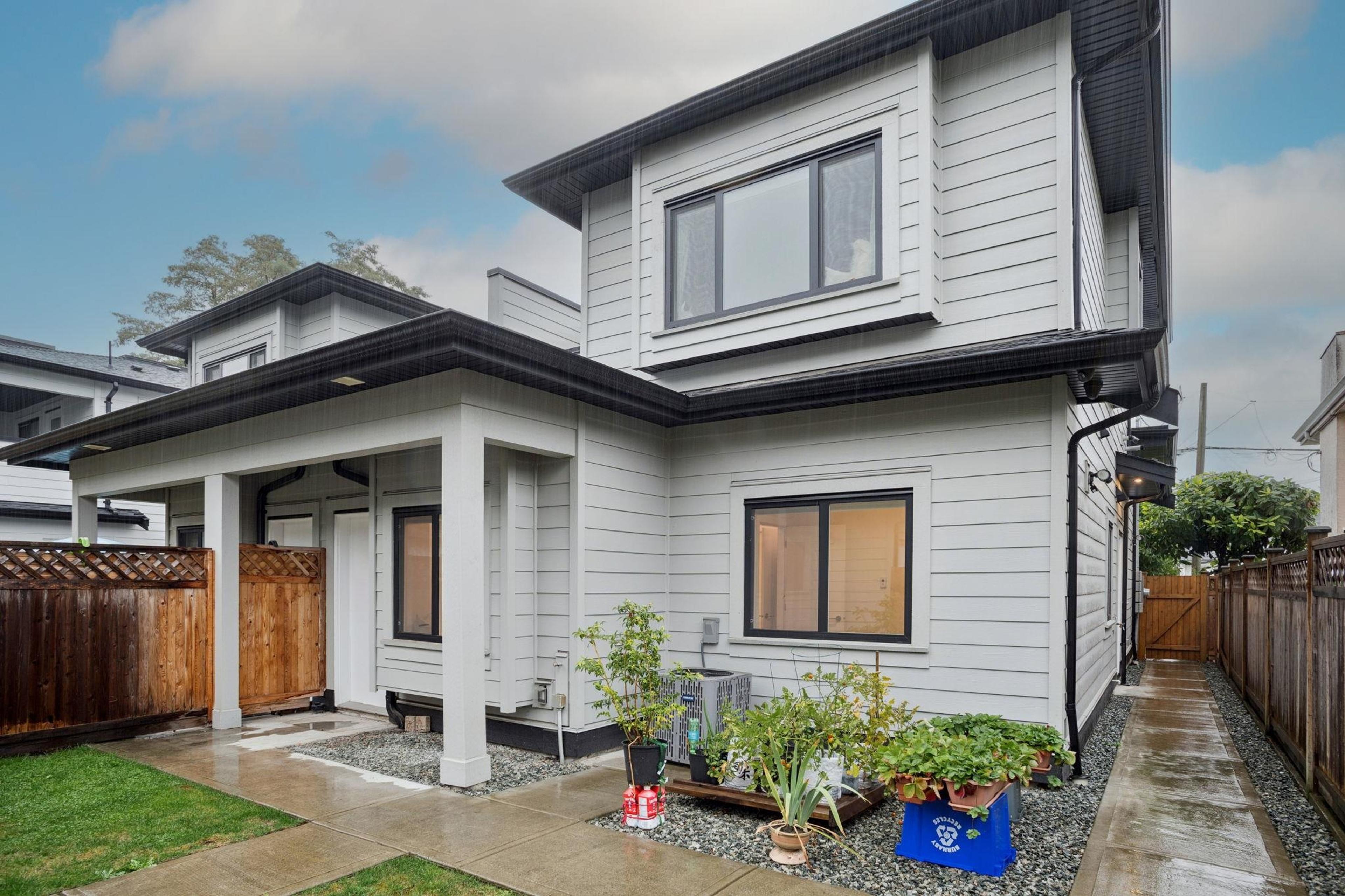 7353 14th Avenue, Burnaby - Exteriors - Photo 4