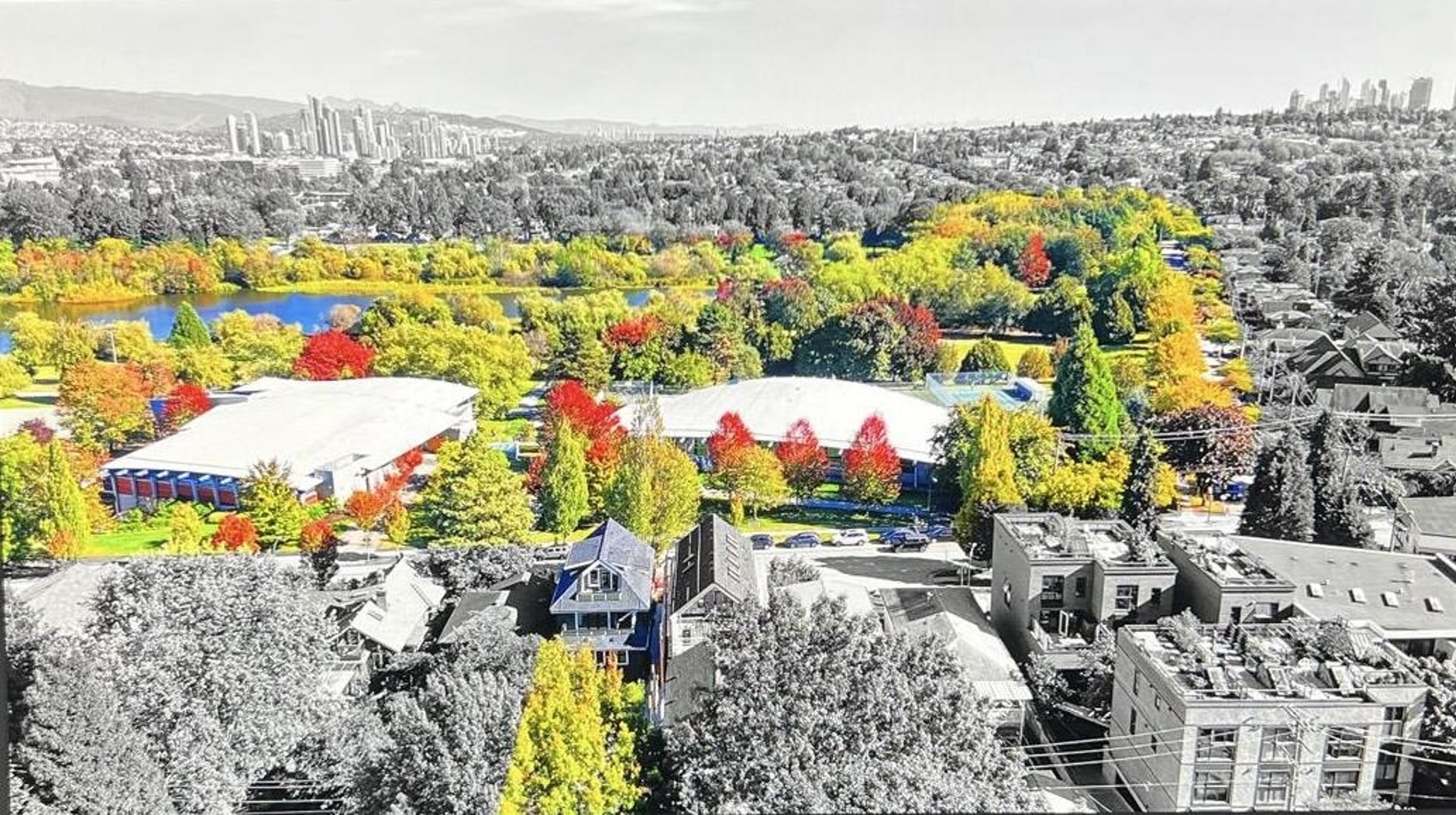 3383 VICTORIA DRIVE - Image 2