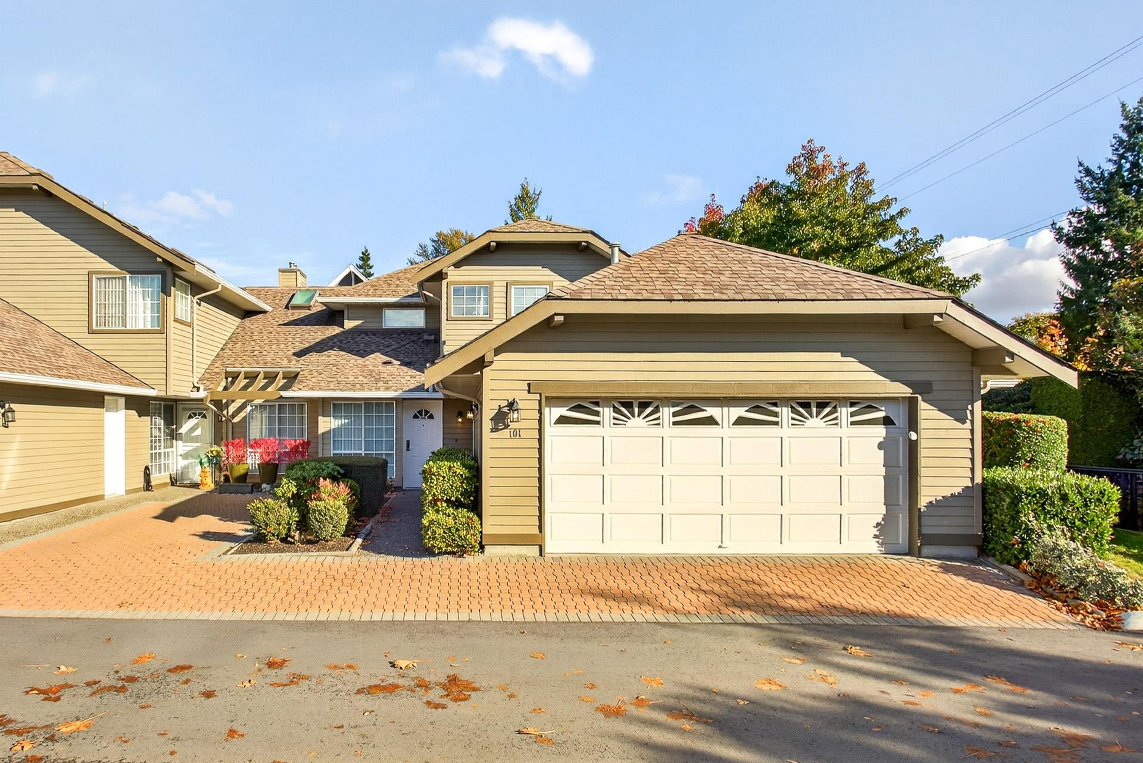 16275 15 Avenue, Surrey - Exteriors - Photo 1