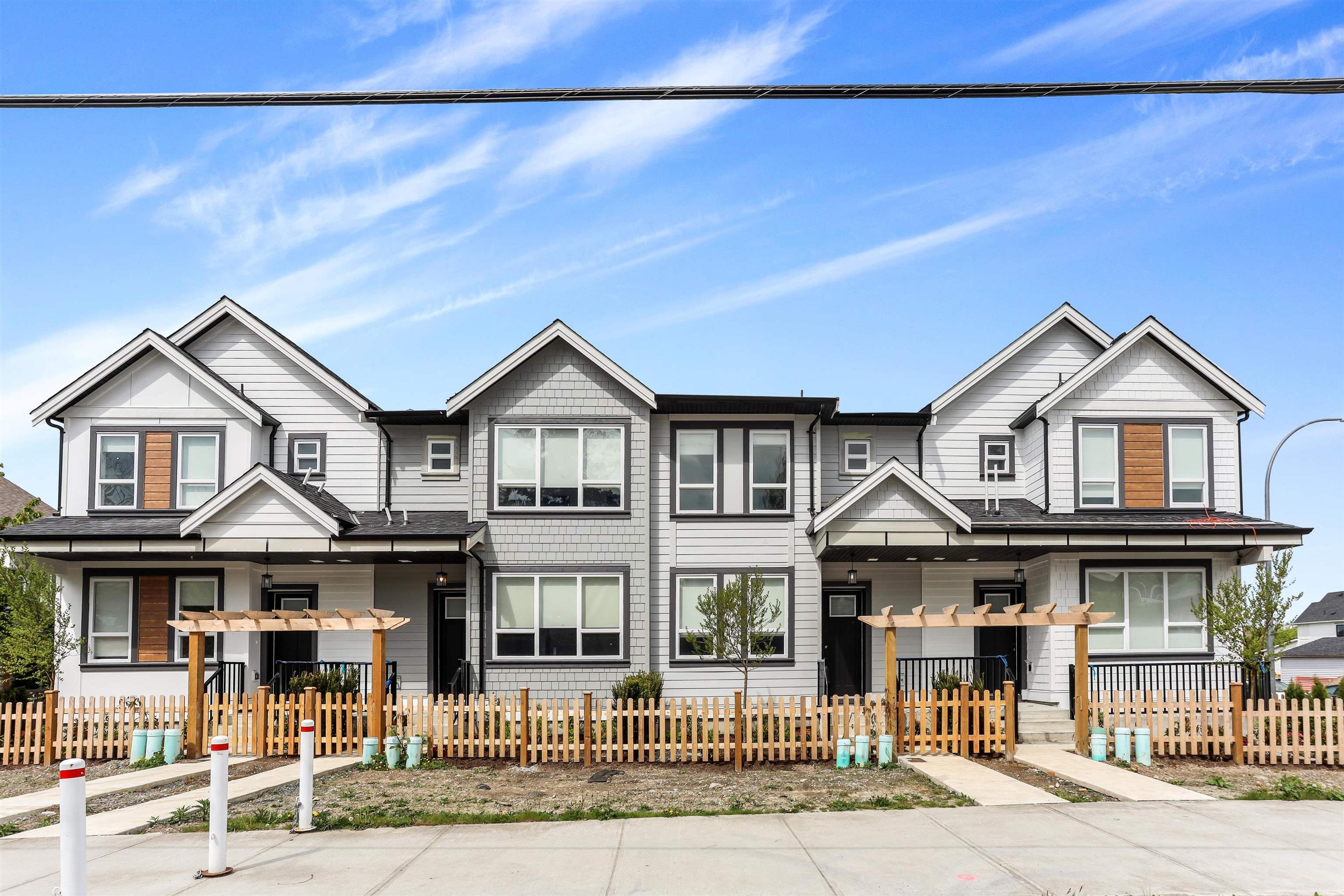 20961 83 AVENUE - Main Image