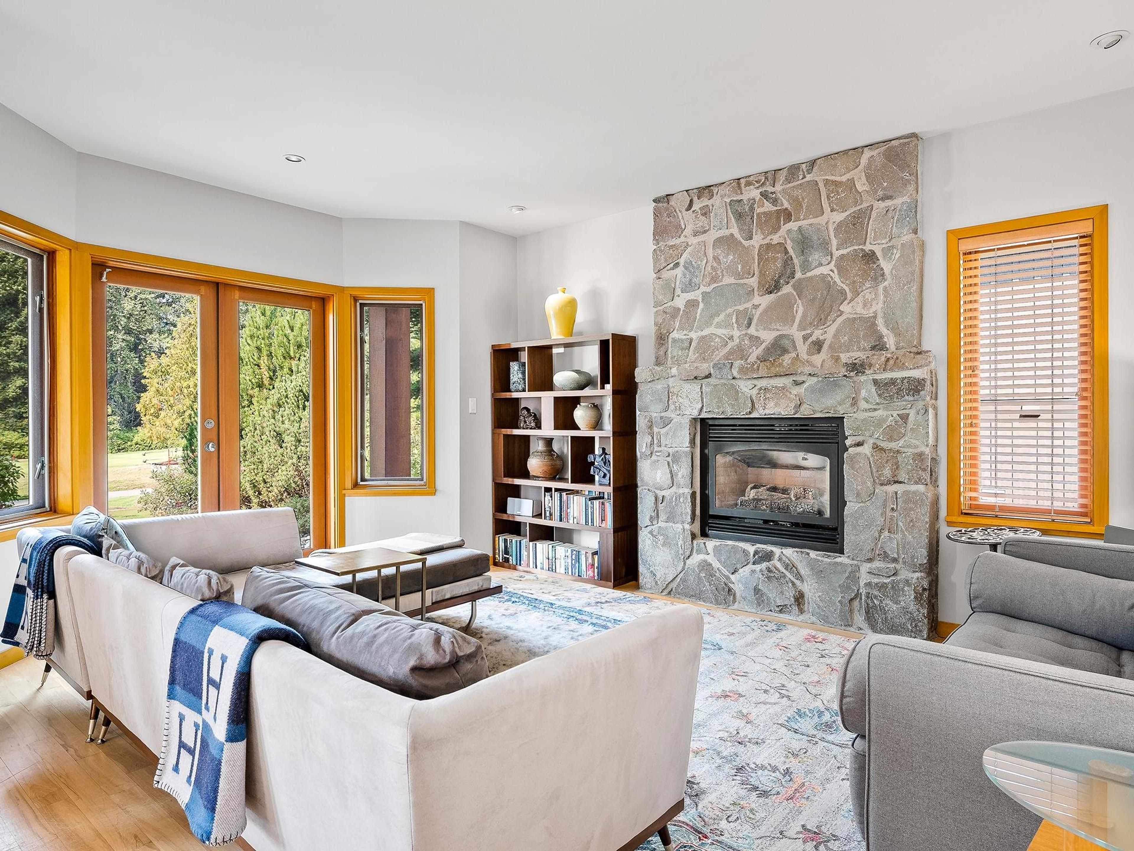 8107 MUIRFIELD CRESCENT - Image 2