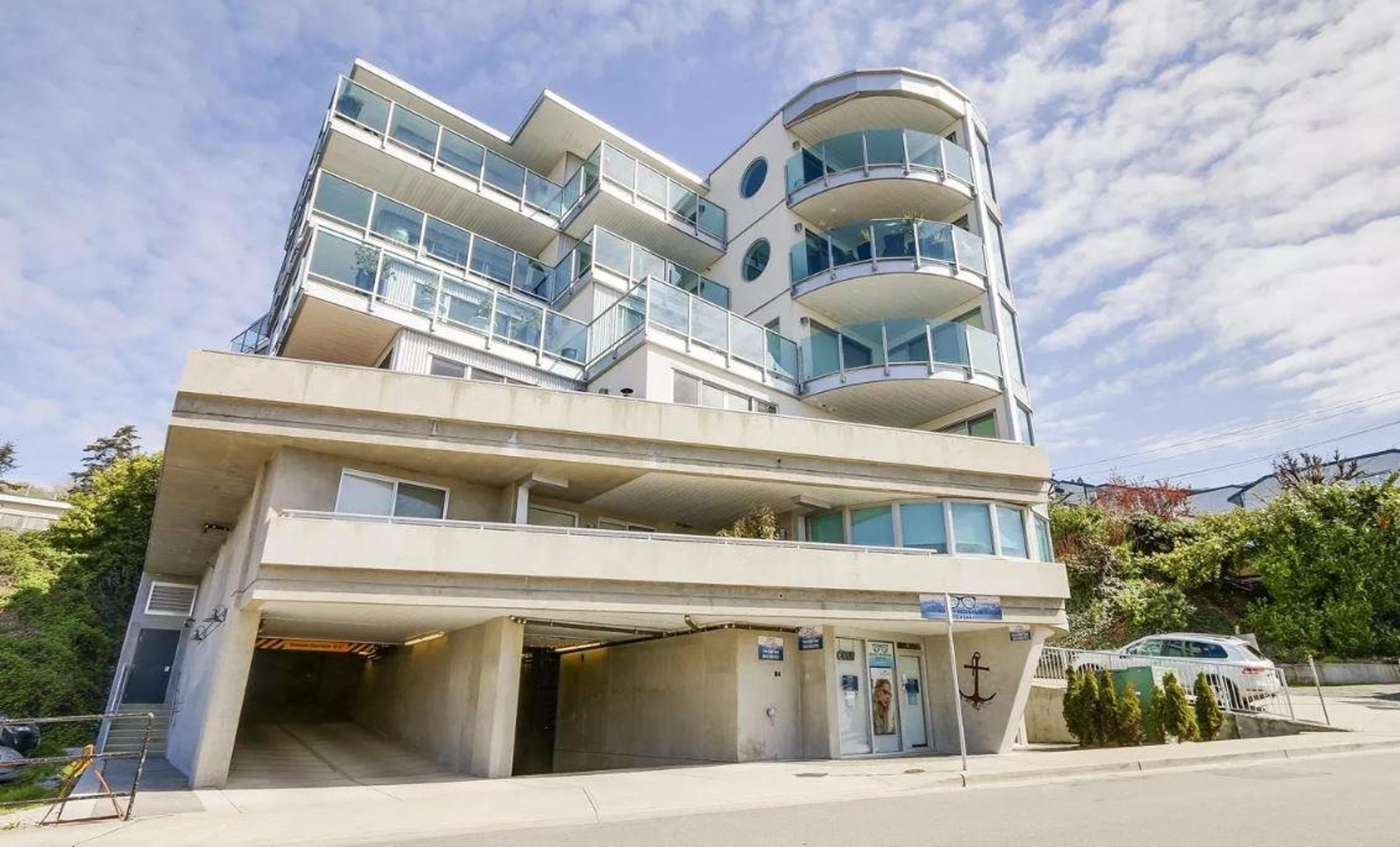 Property at #201 14955 VICTORIA AVENUE, Surrey, BC