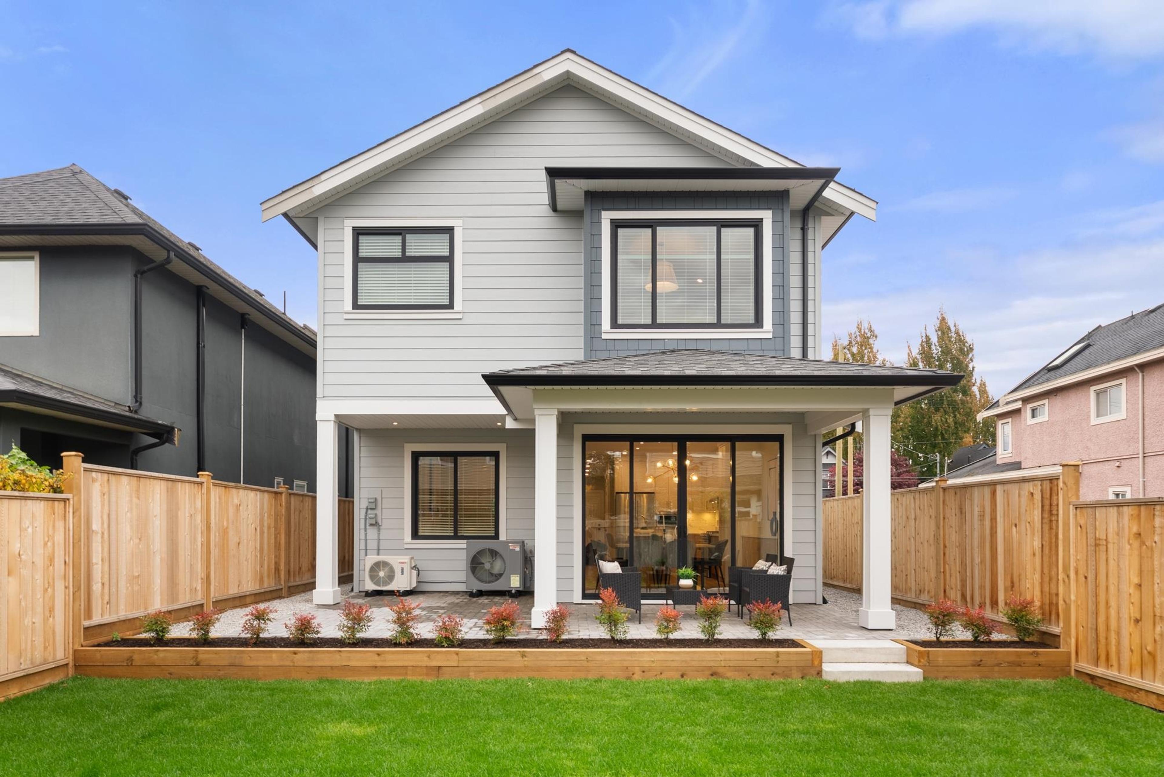 4880 GARRY STREET - Main Image