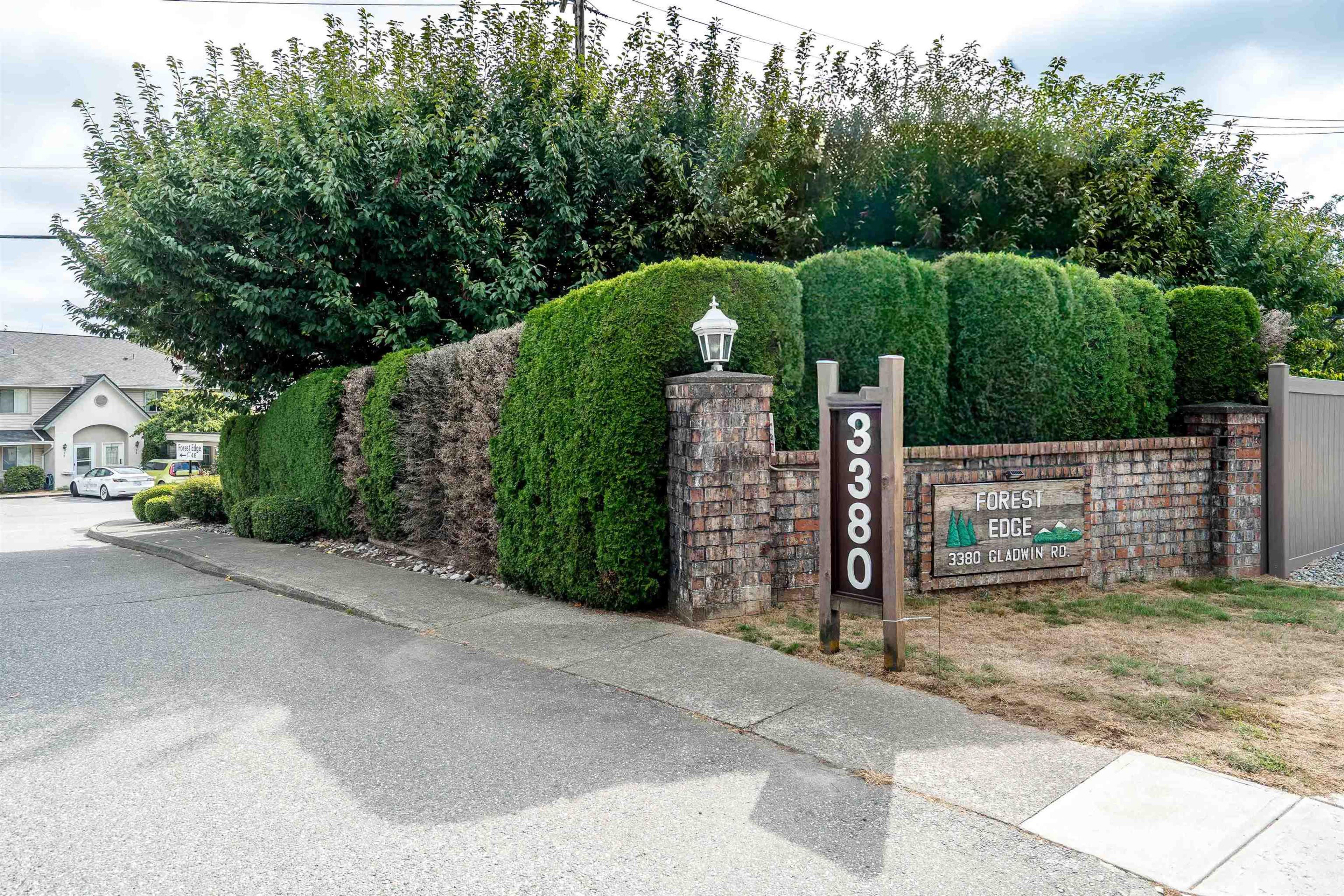 3380 Gladwin Road, Abbotsford - Exteriors - Photo 4