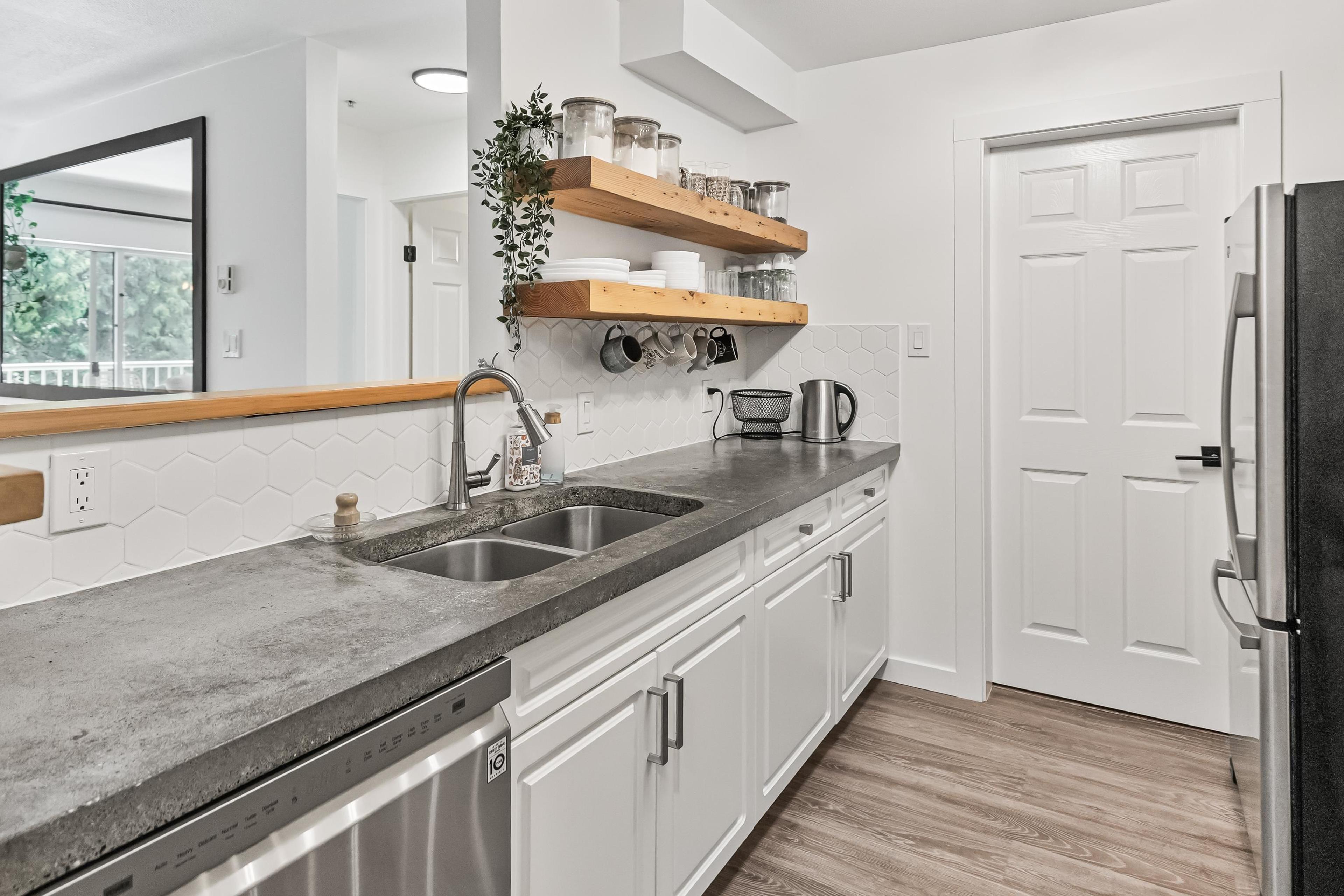 #404 12206 224 STREET - Image 2