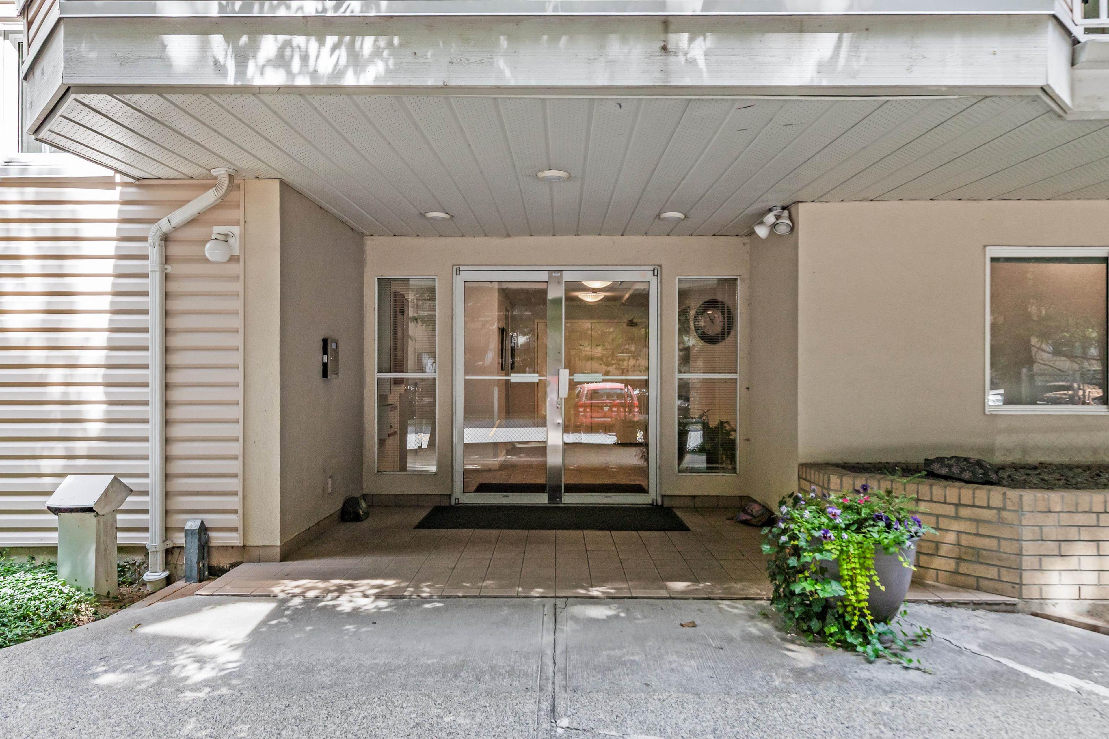 12206 224 Street, Maple Ridge - Exteriors - Photo 6