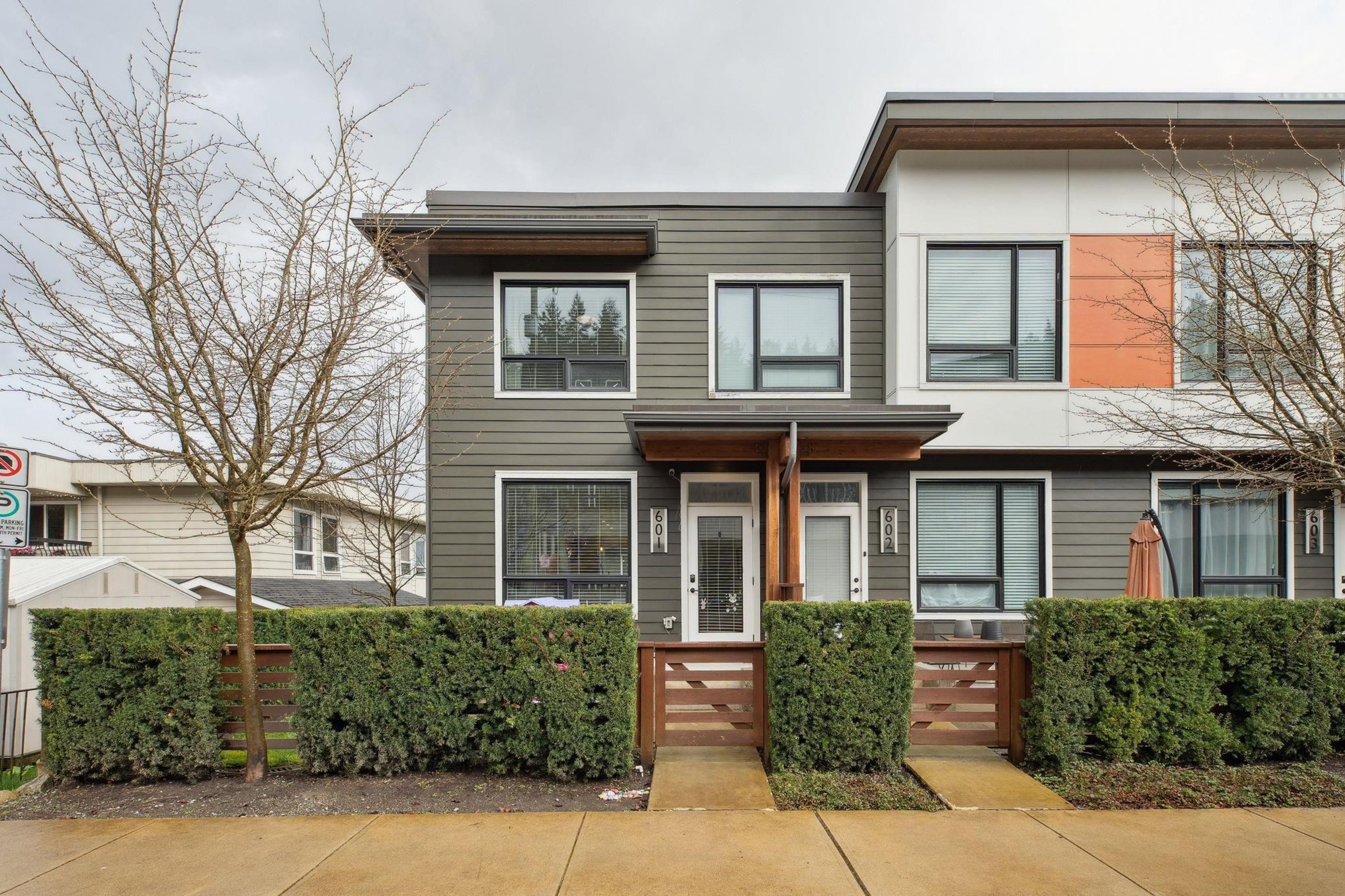 3021 St George Street, Port Moody - Exteriors - Photo 5