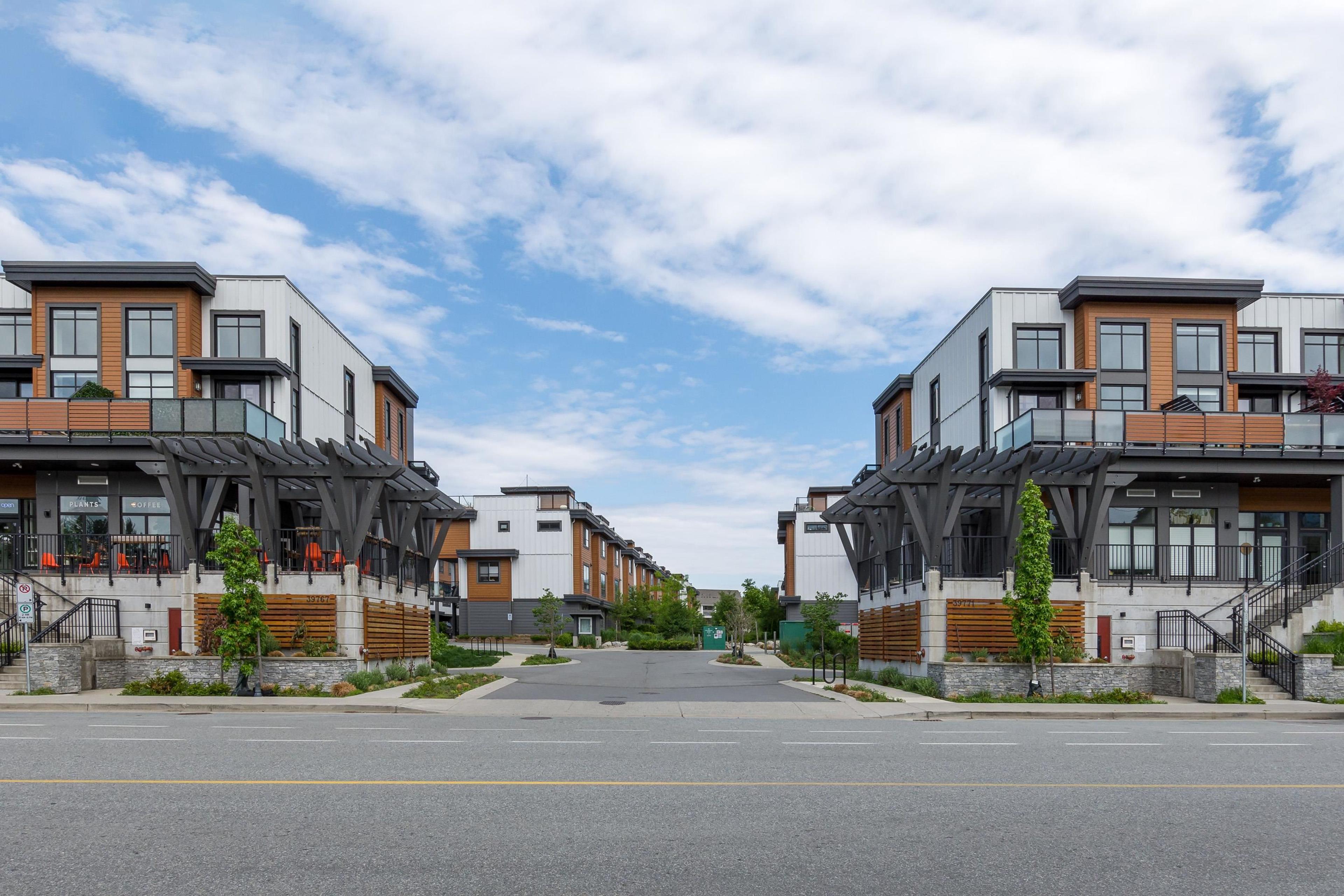 101-39771 GOVERNMENT ROAD - Image 3