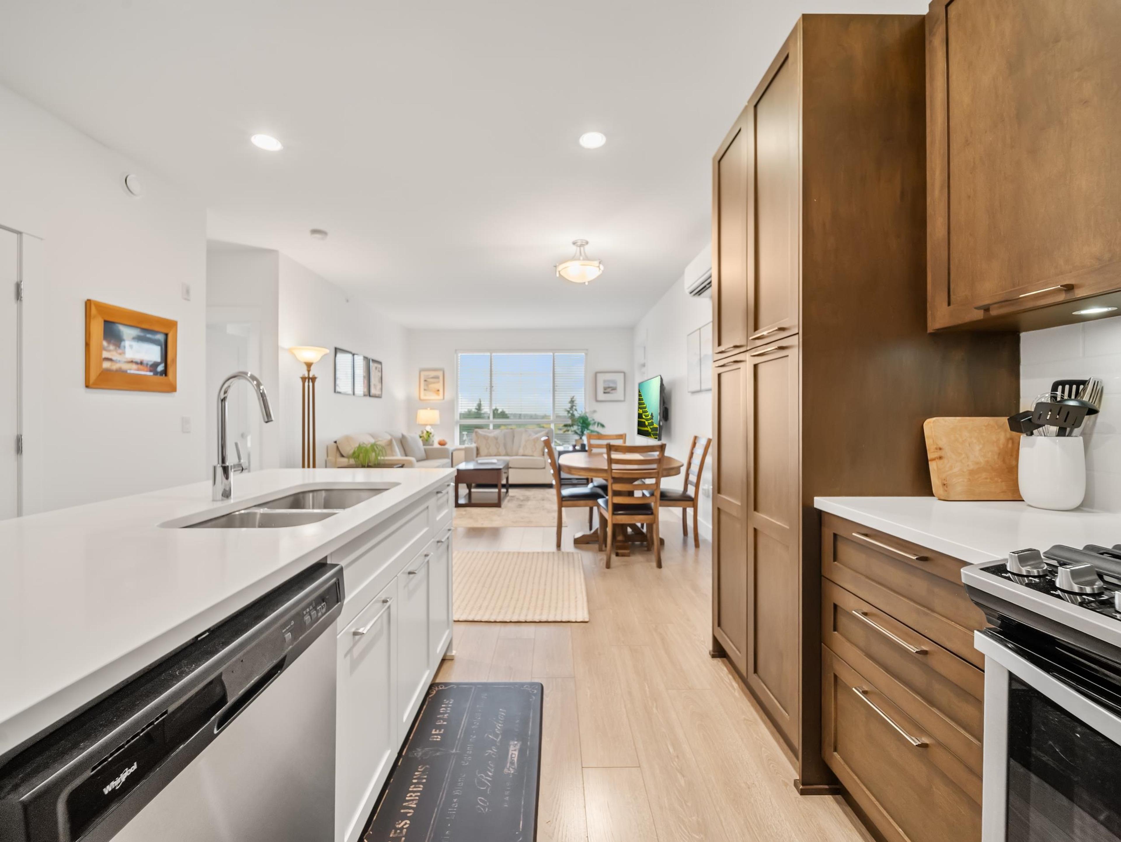 #412 22087 49 AVENUE - Image 3