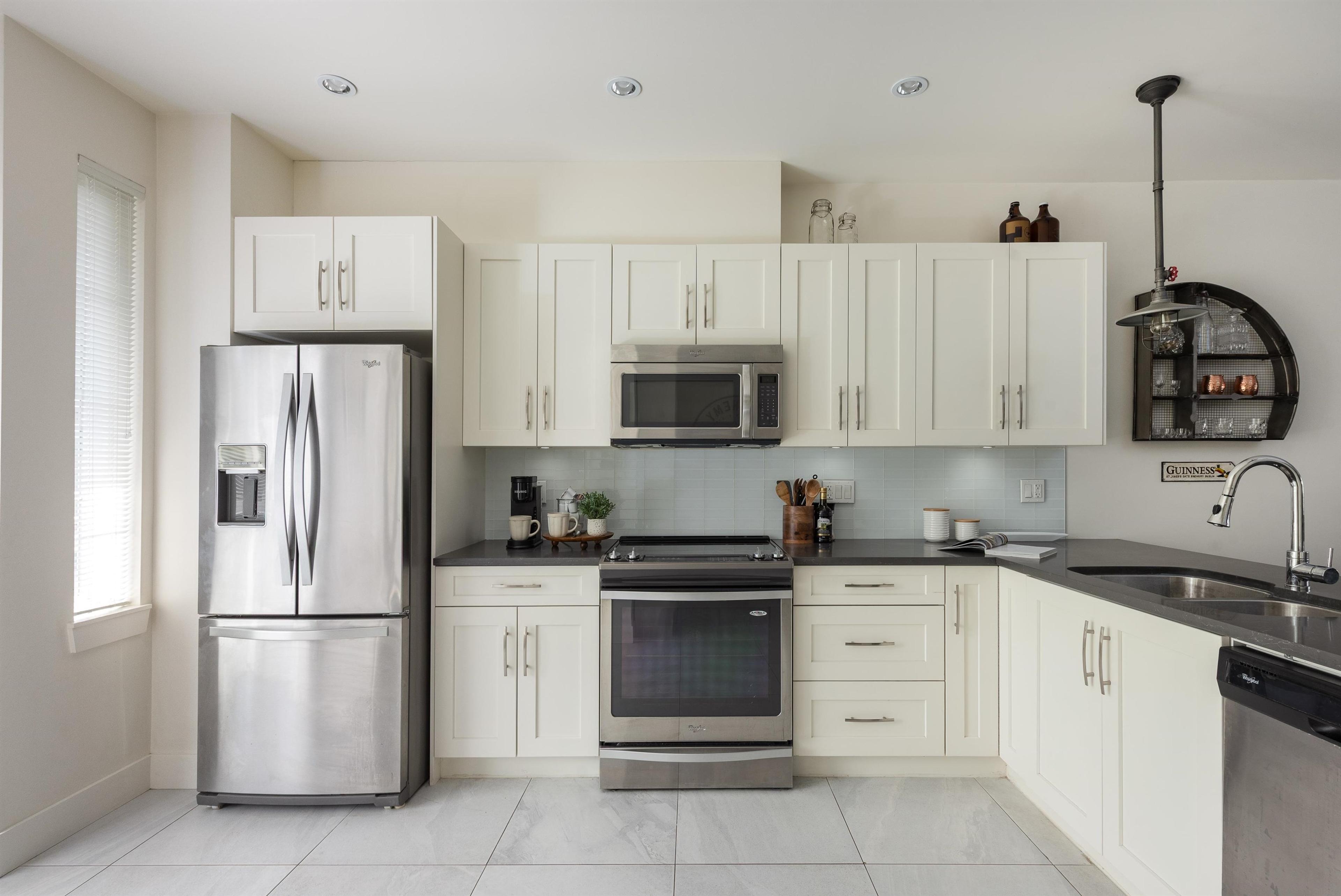 #8 9989 240A STREET - Image 2