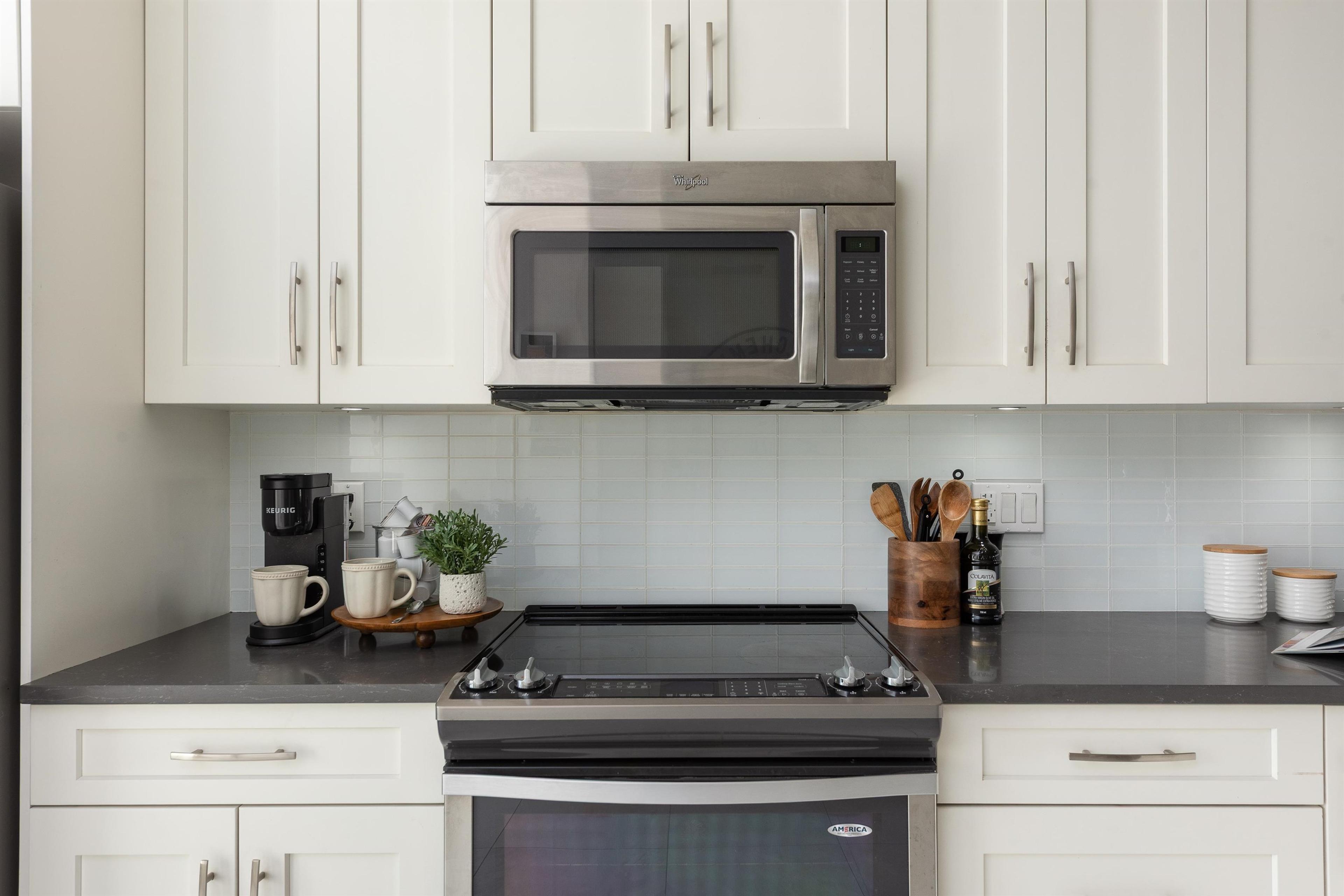 #8 9989 240A STREET - Image 3