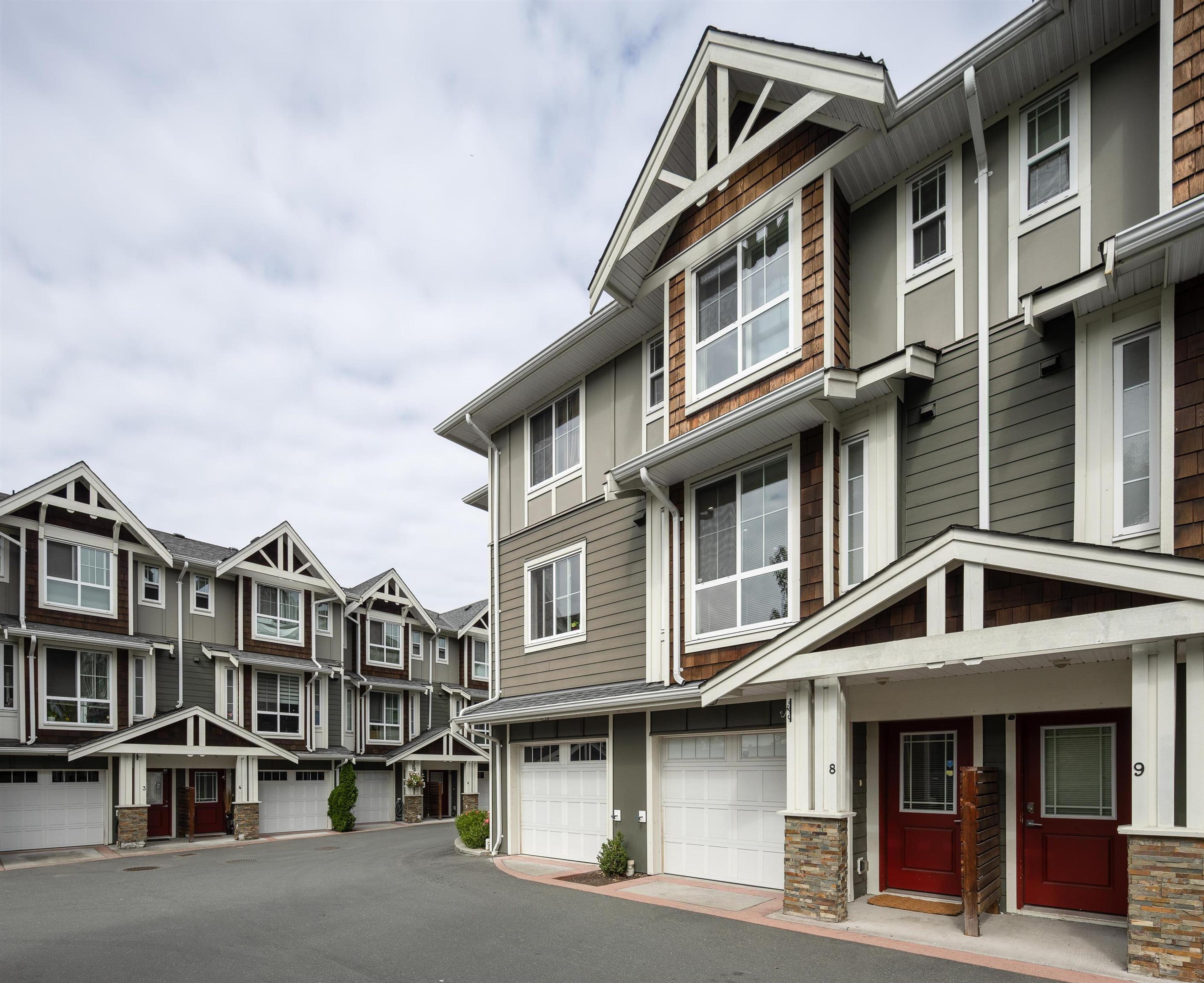 #8 9989 240A STREET - Main Image