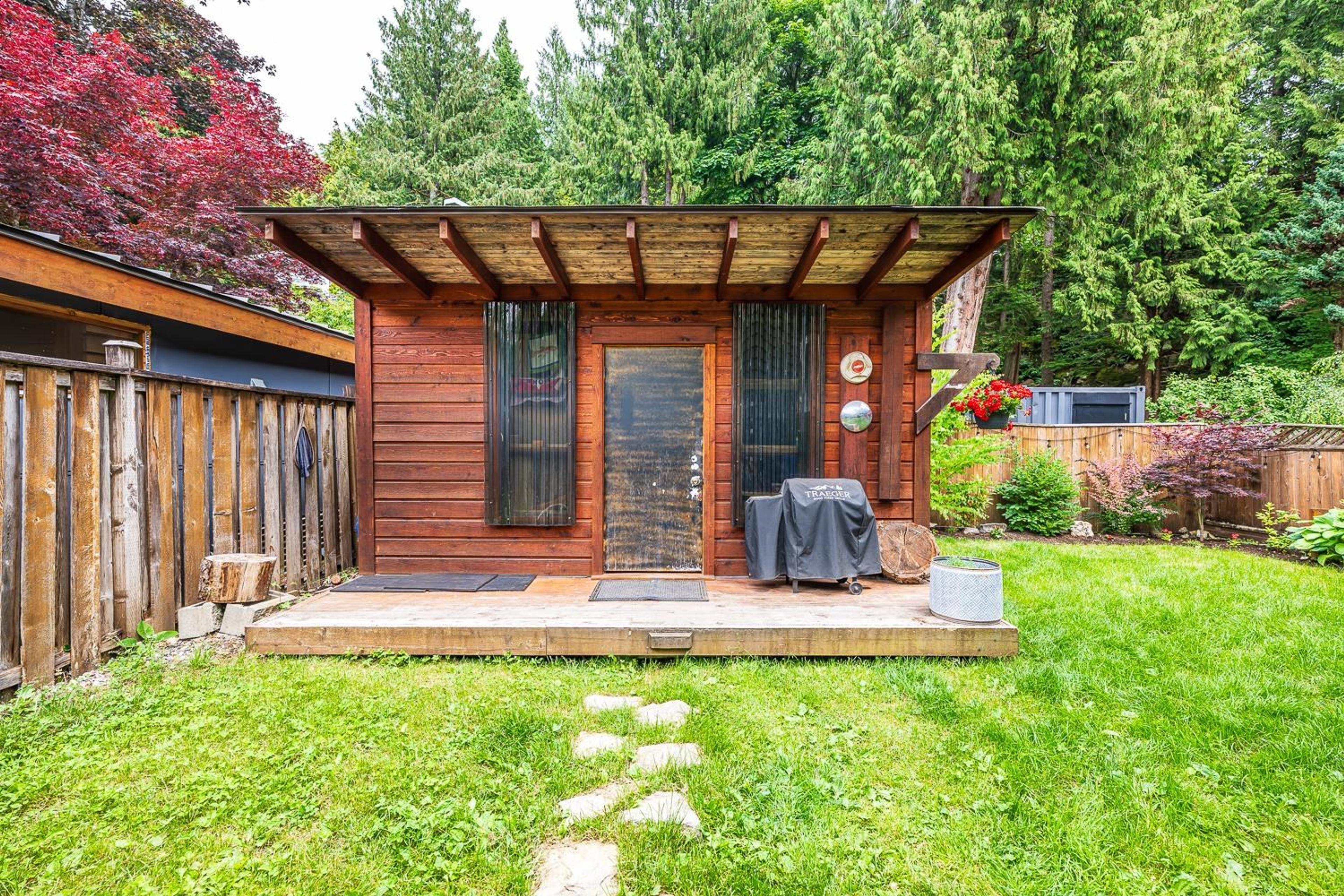 40628 Perth Drive, Squamish - Exteriors - Photo 5