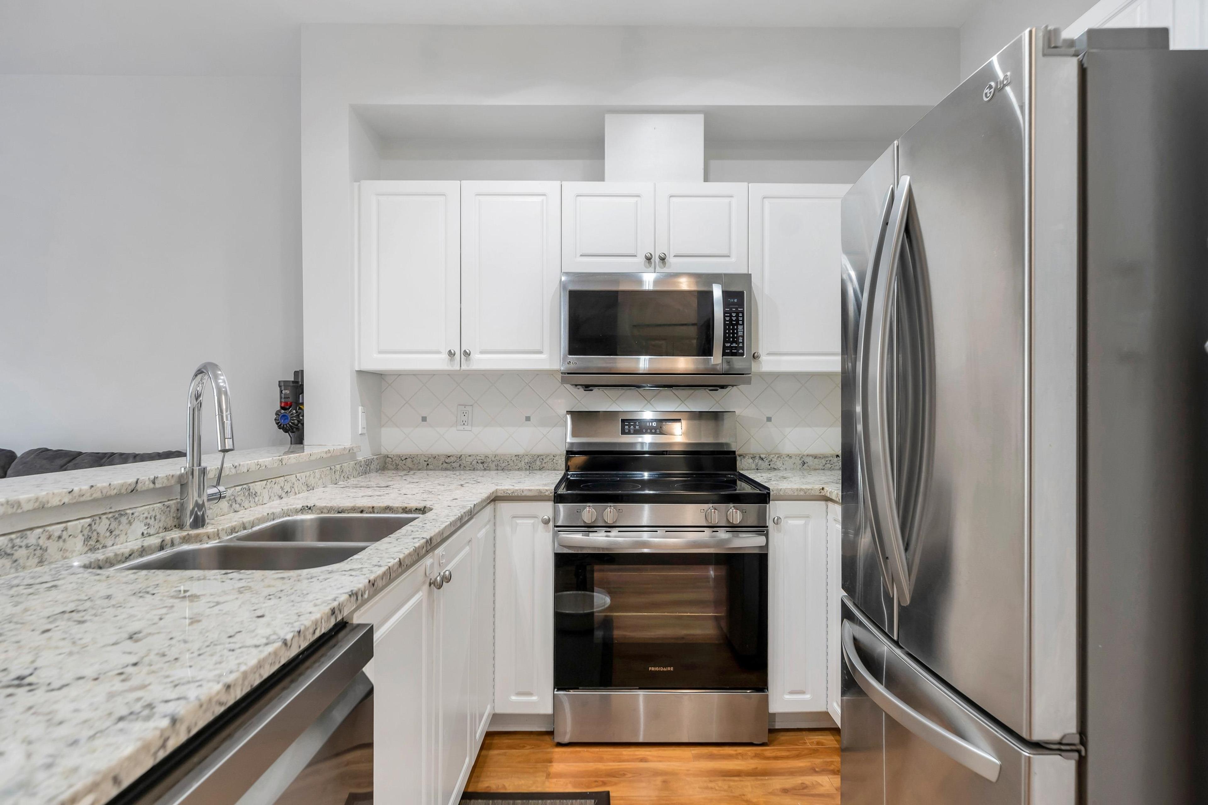 8533 AQUITANIA PLACE - Image 2