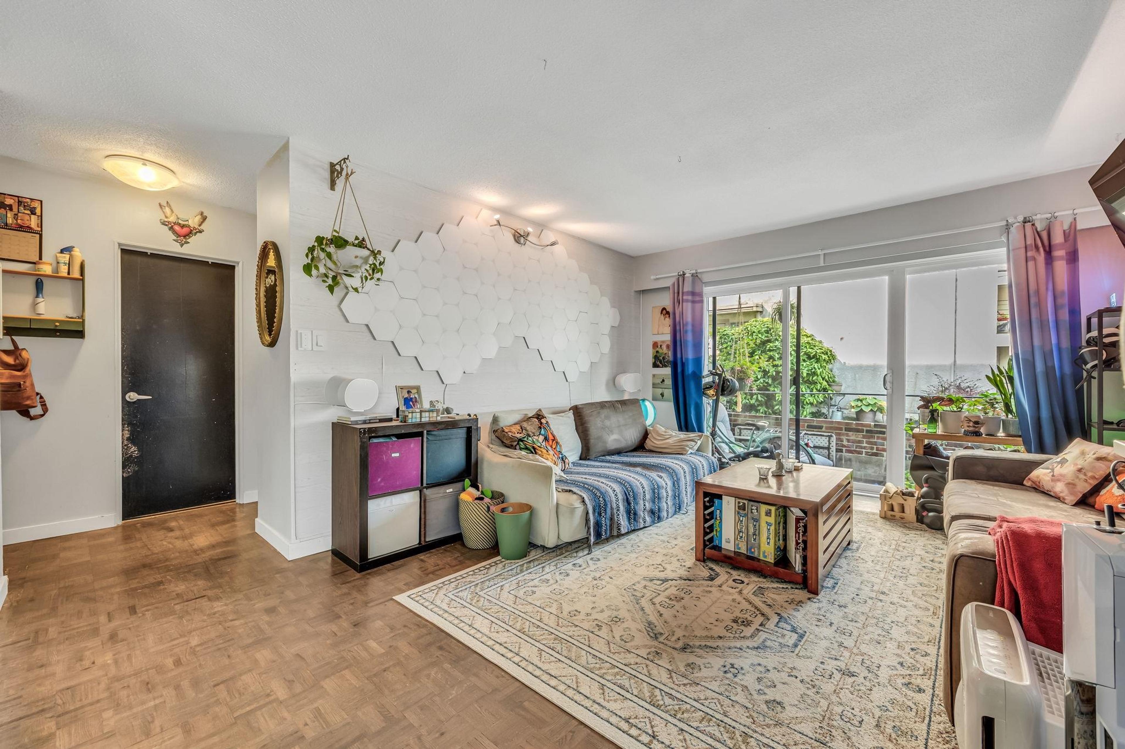 #207 2025 W 2ND AVENUE - Image 3