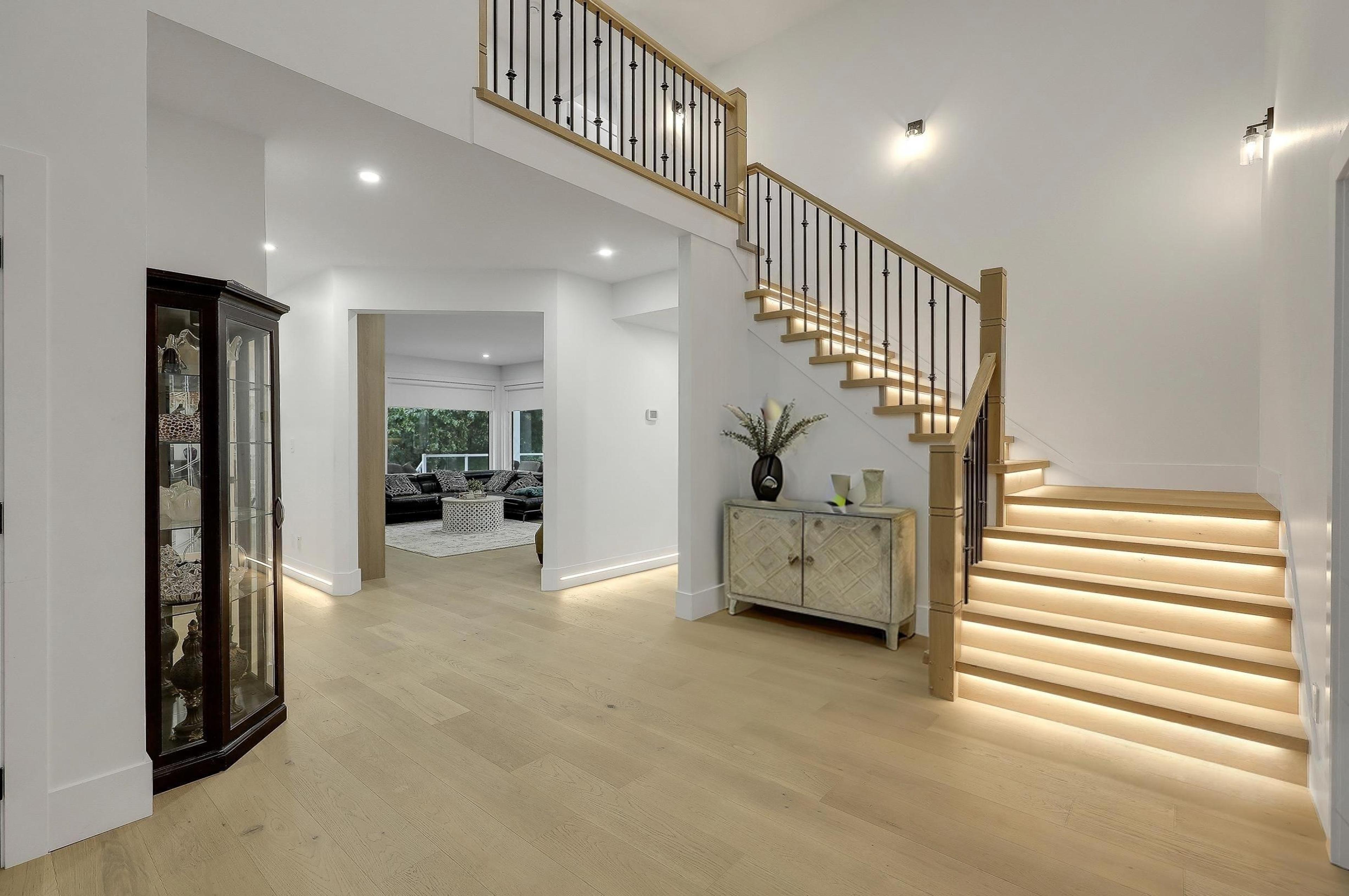 18040 20 AVENUE - Image 2