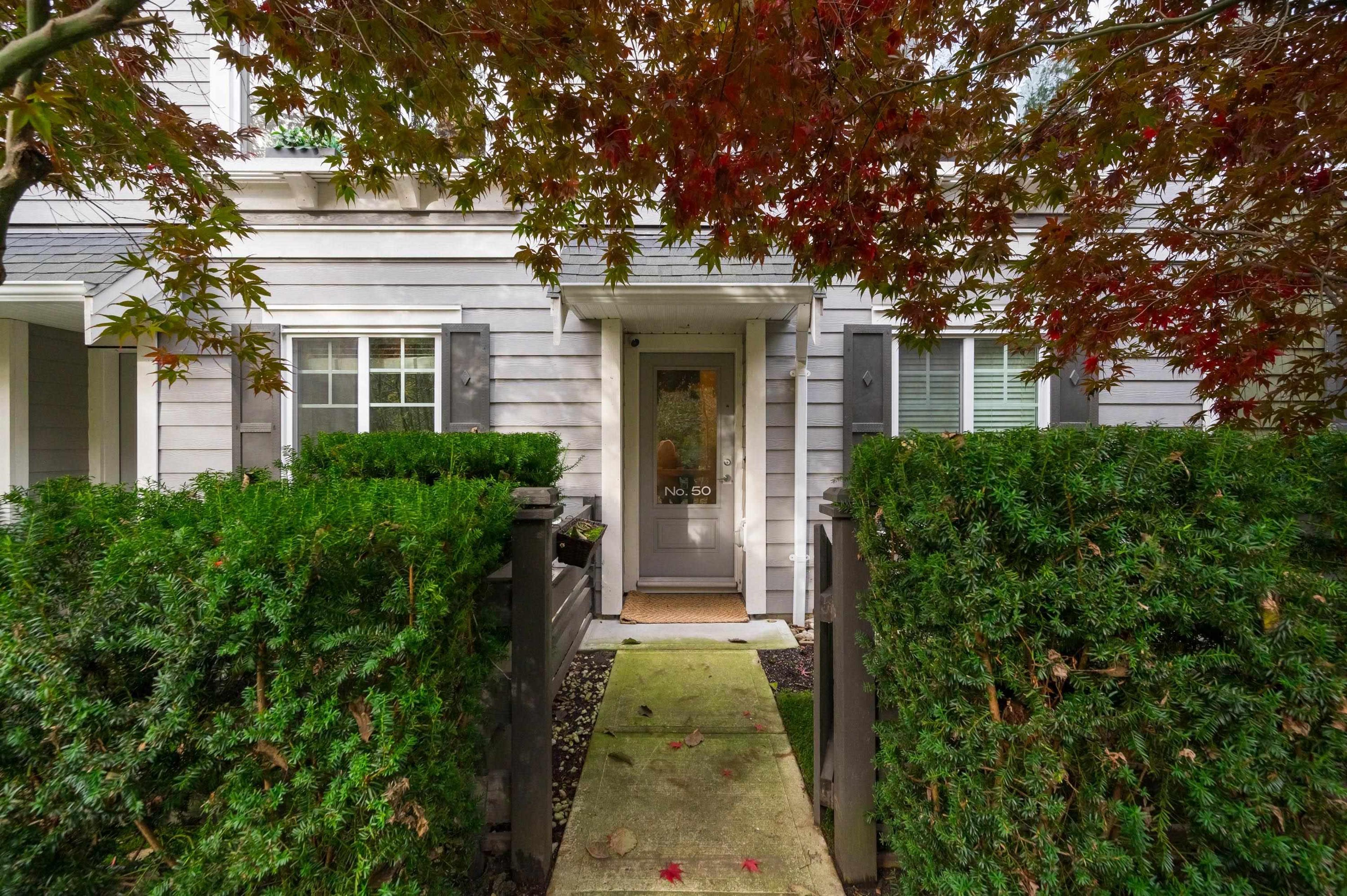 288 171 Street, Surrey - Exteriors - Photo 2