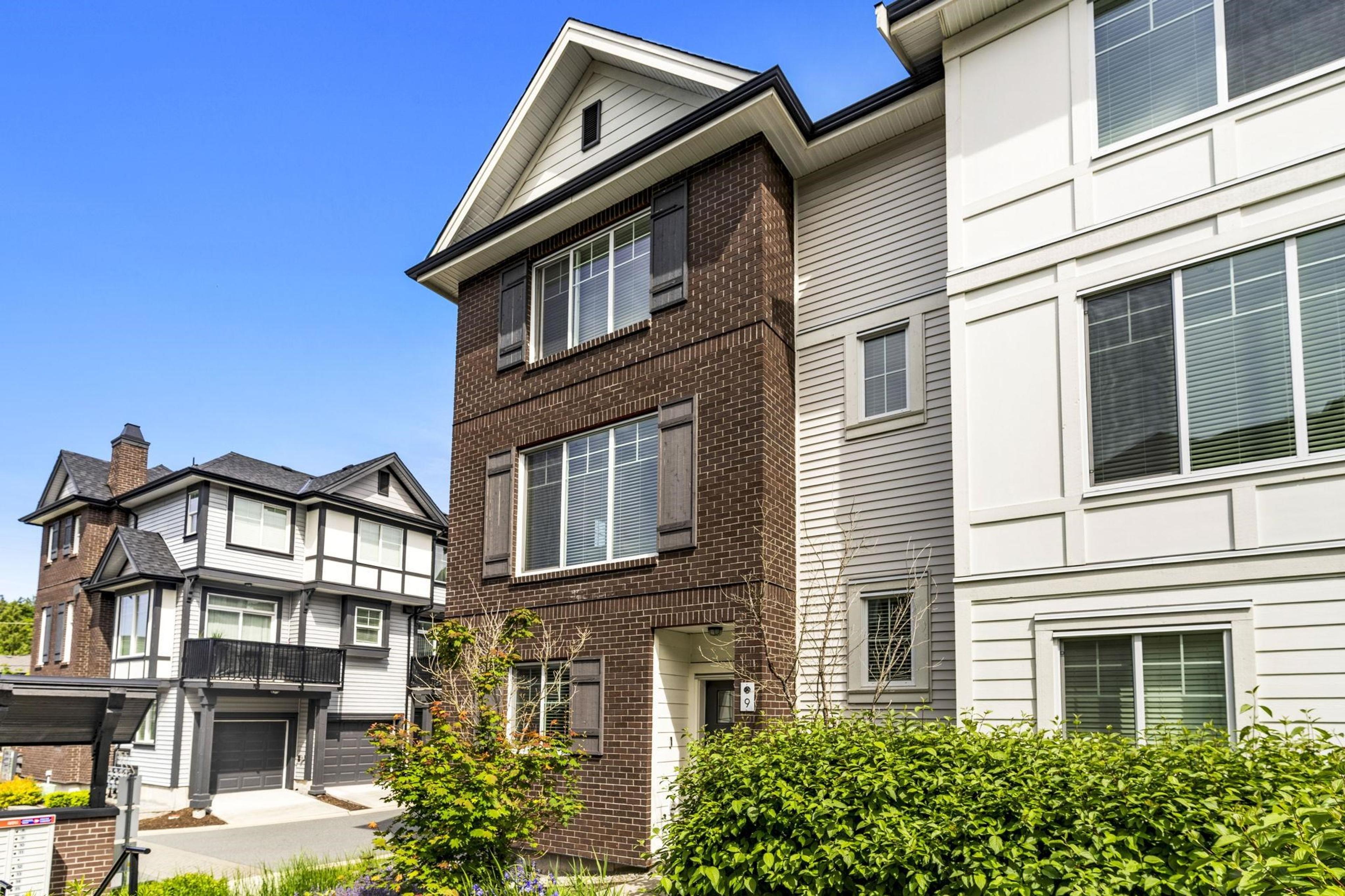 11272 240th Street, Maple Ridge - Exteriors - Full Complex View - Photo 4