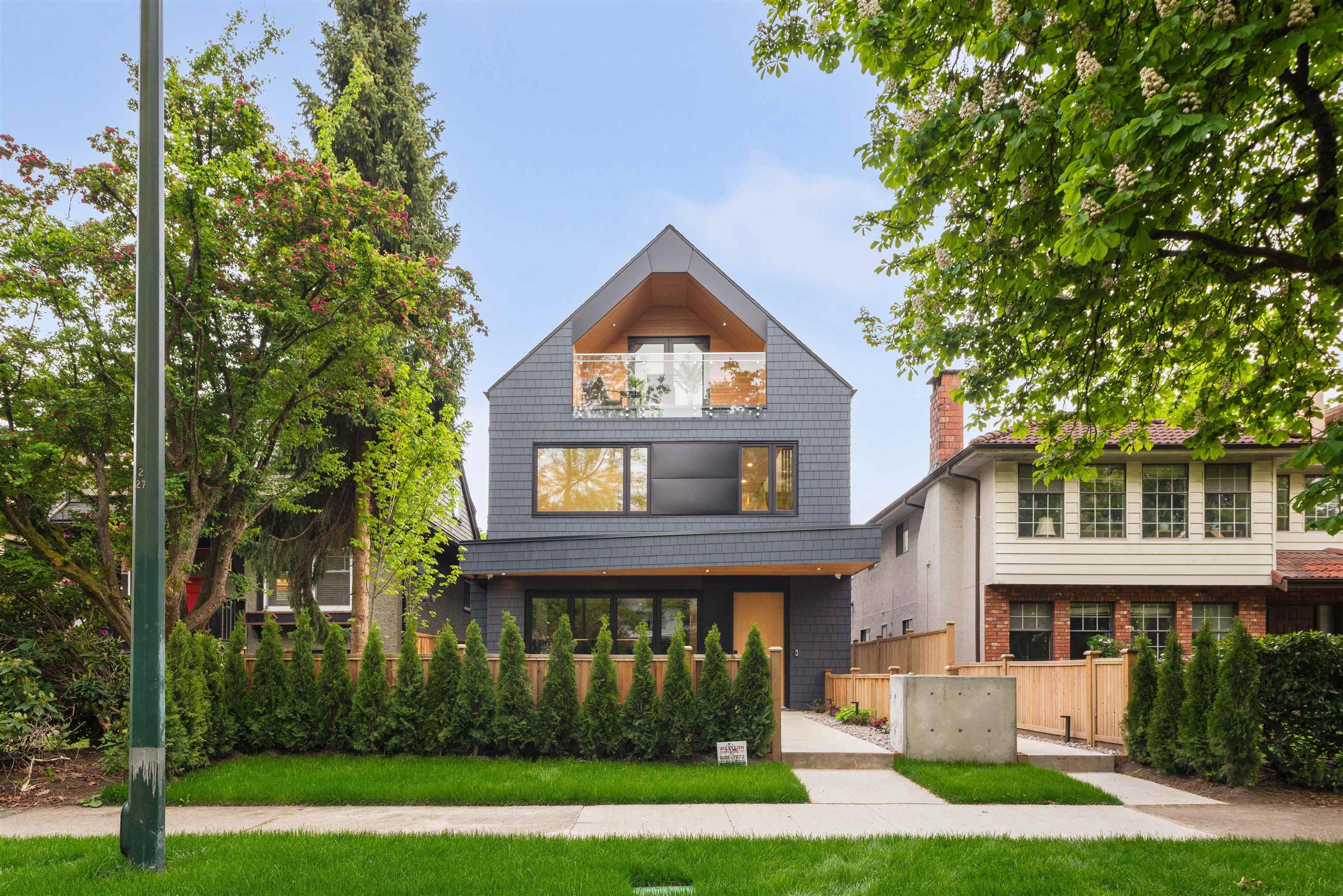 2764 W 14th Avenue, Vancouver - Exteriors - Photo 1