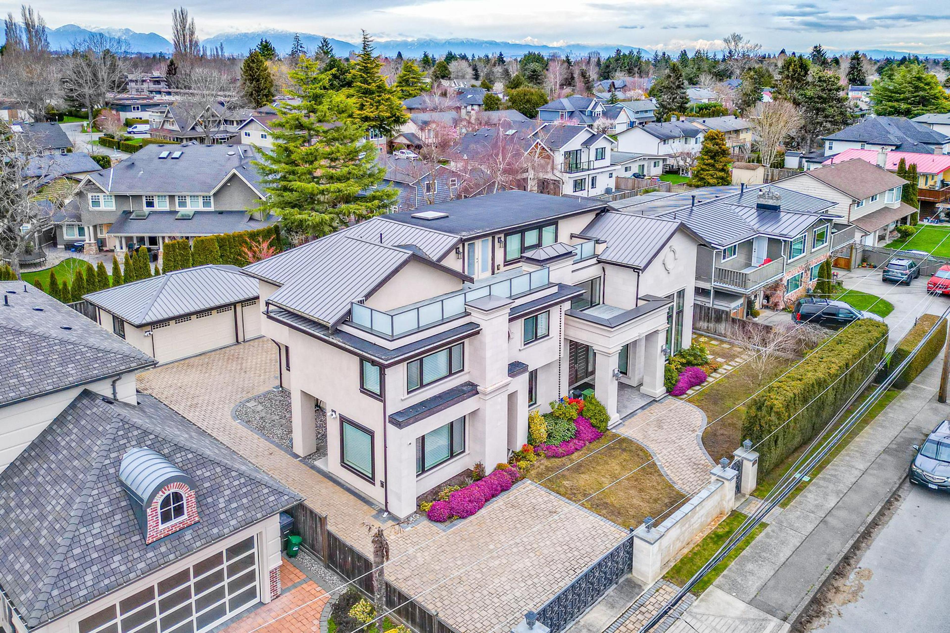 3071 STEVESTON HIGHWAY - Image 3