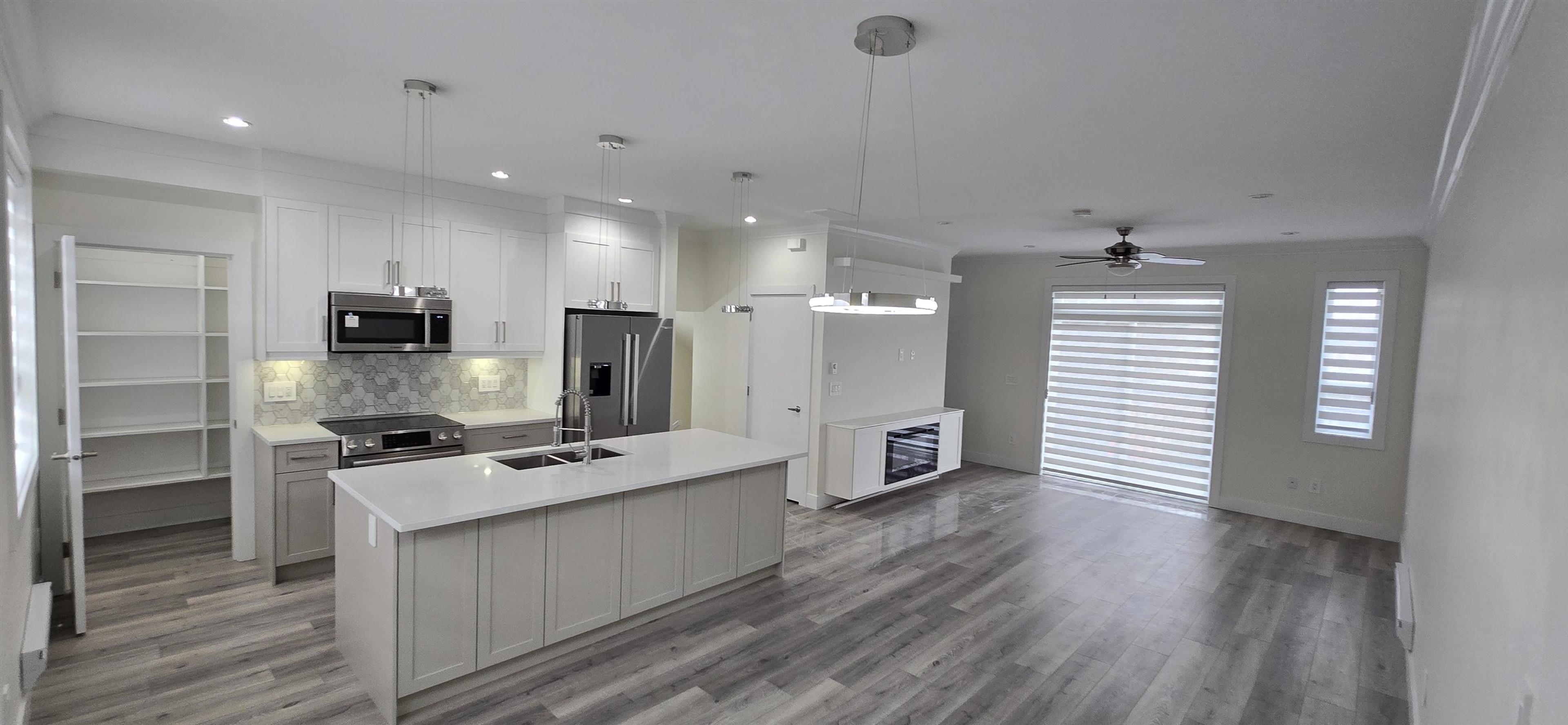 #11 8181 135A STREET - Image 2