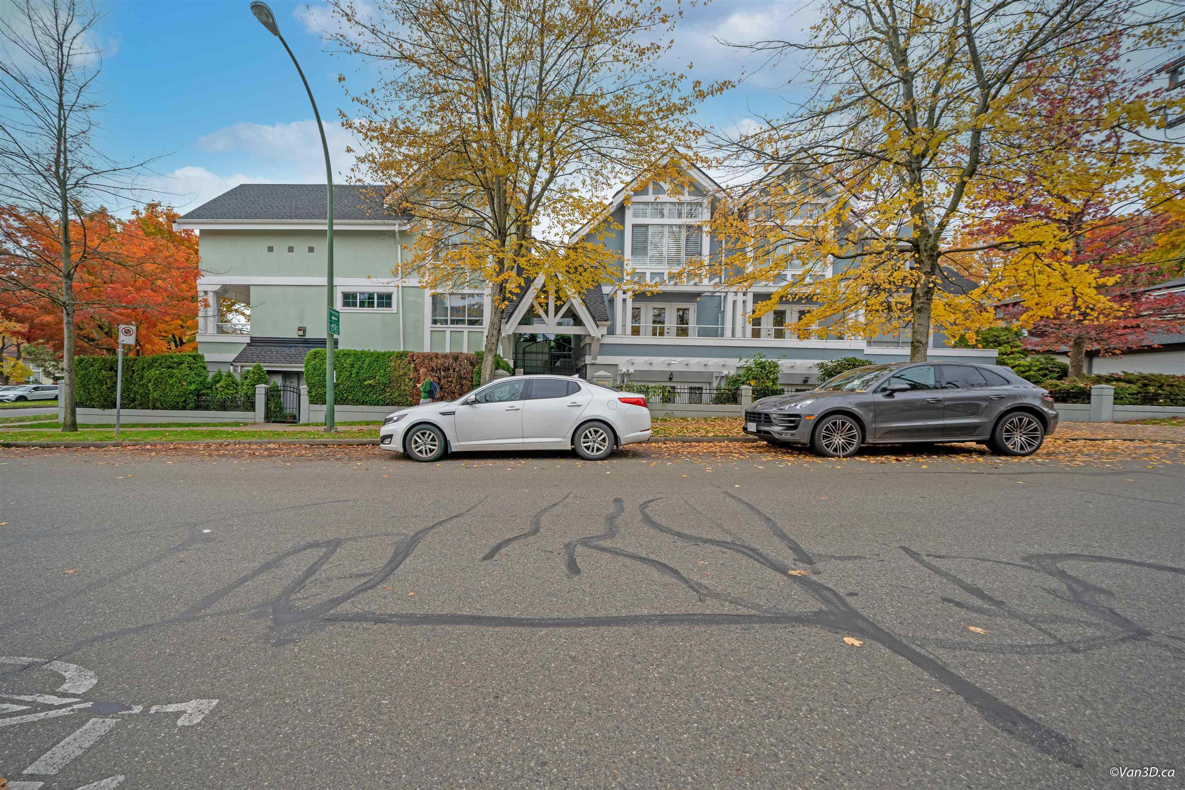 3189 Camosun Street, Vancouver - Exteriors - Full Complex View - Photo 4