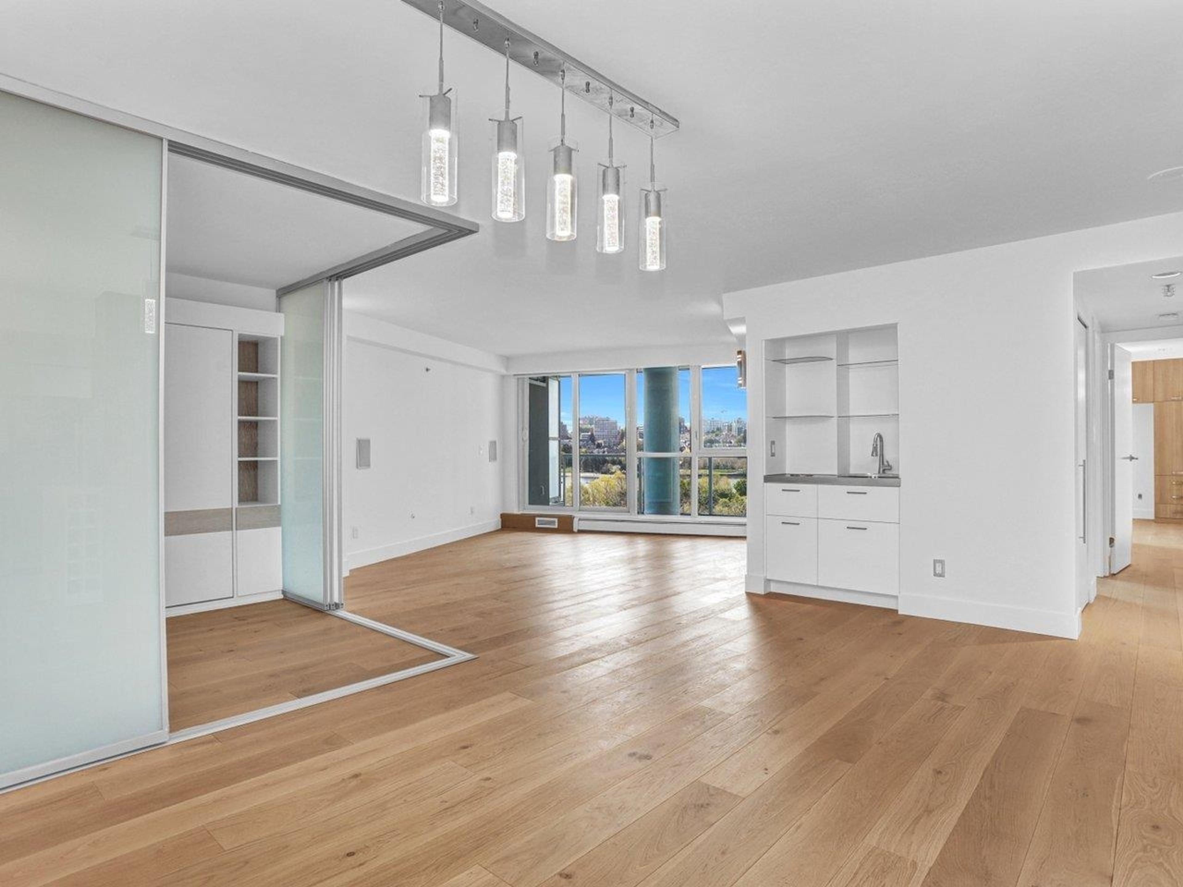 #802 1318 HOMER STREET - Image 2