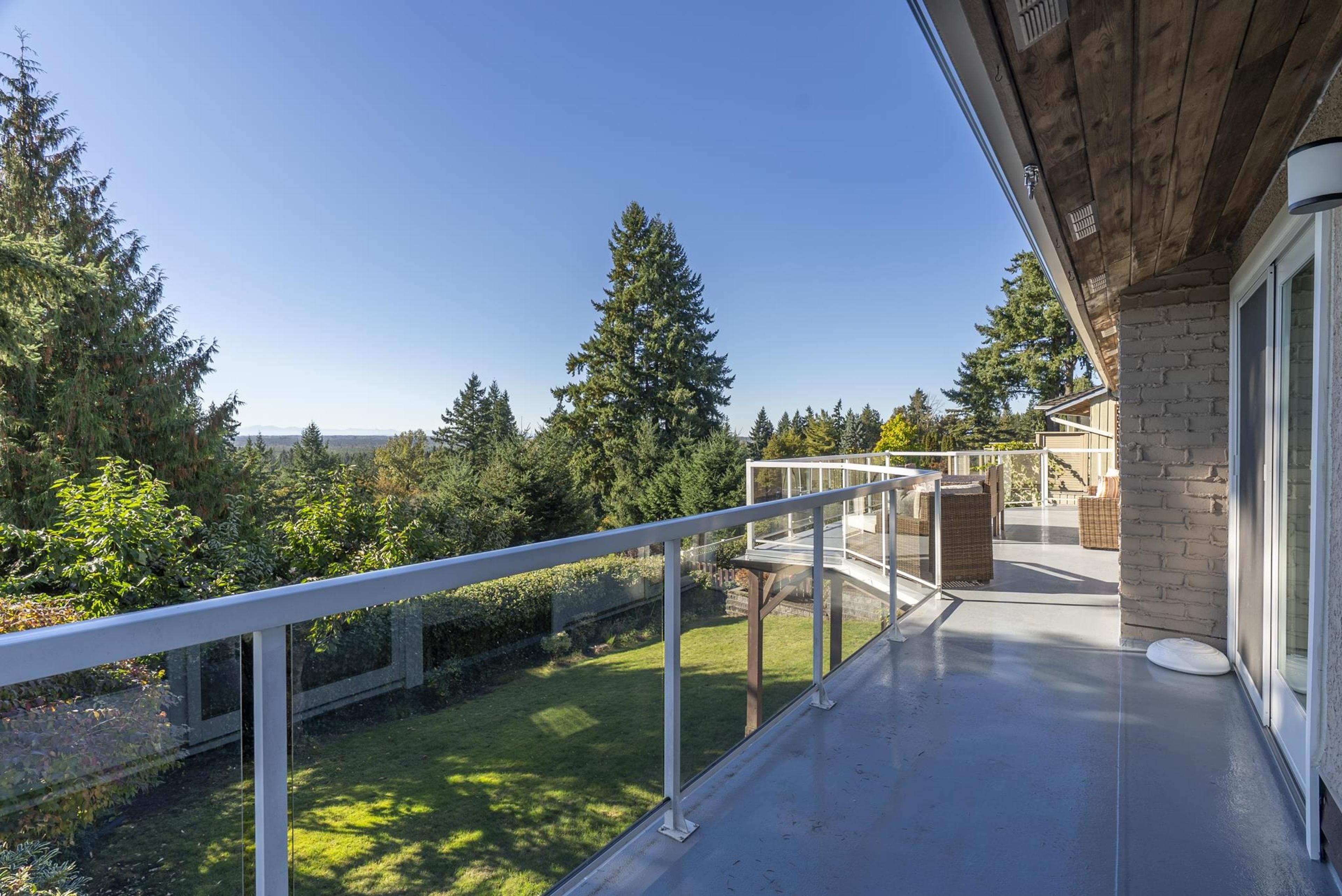 7683 GARFIELD DRIVE - Main Image