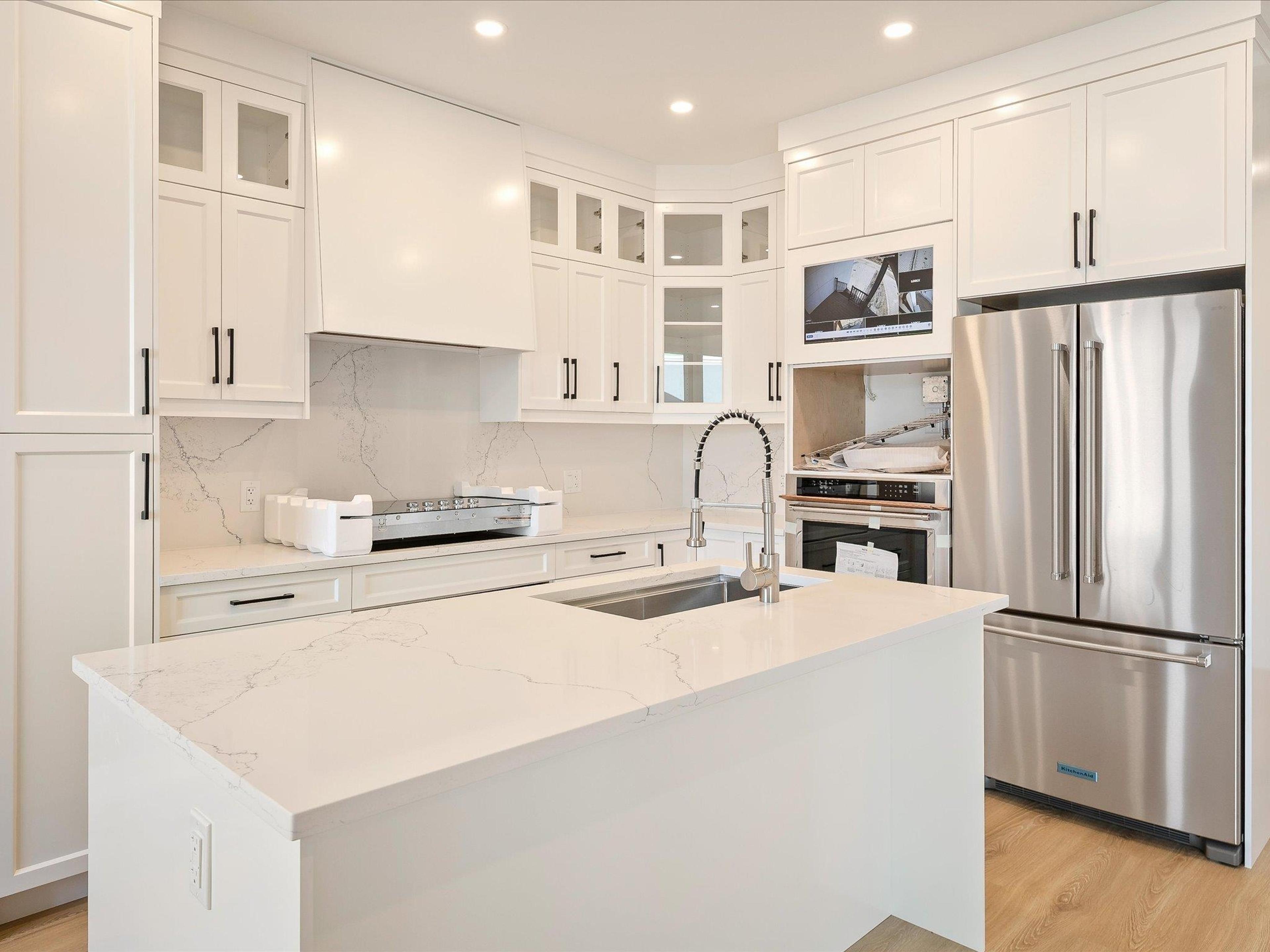 1013 PHARE CRESCENT - Image 2