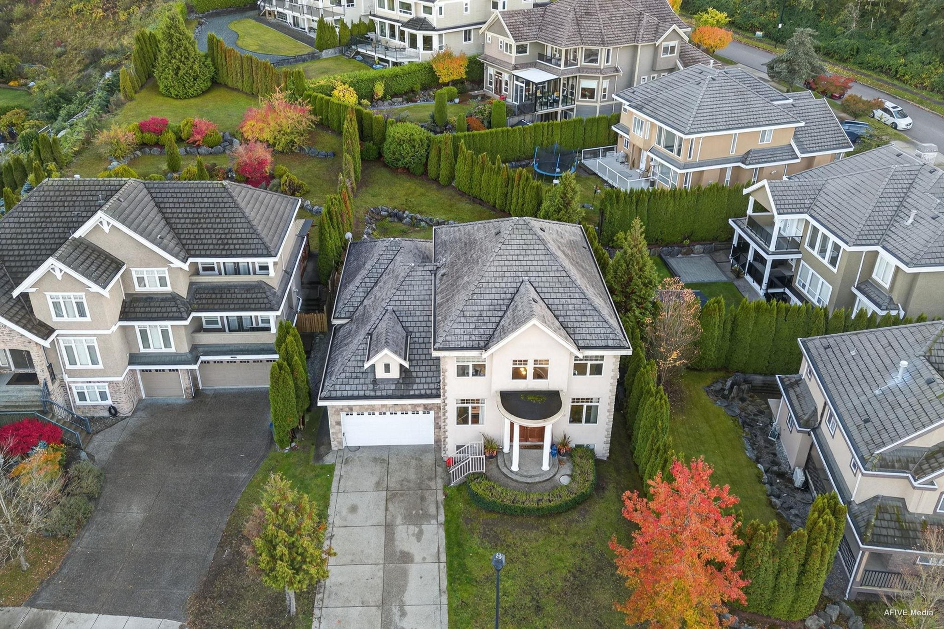 15858 114 AVENUE - Image 2