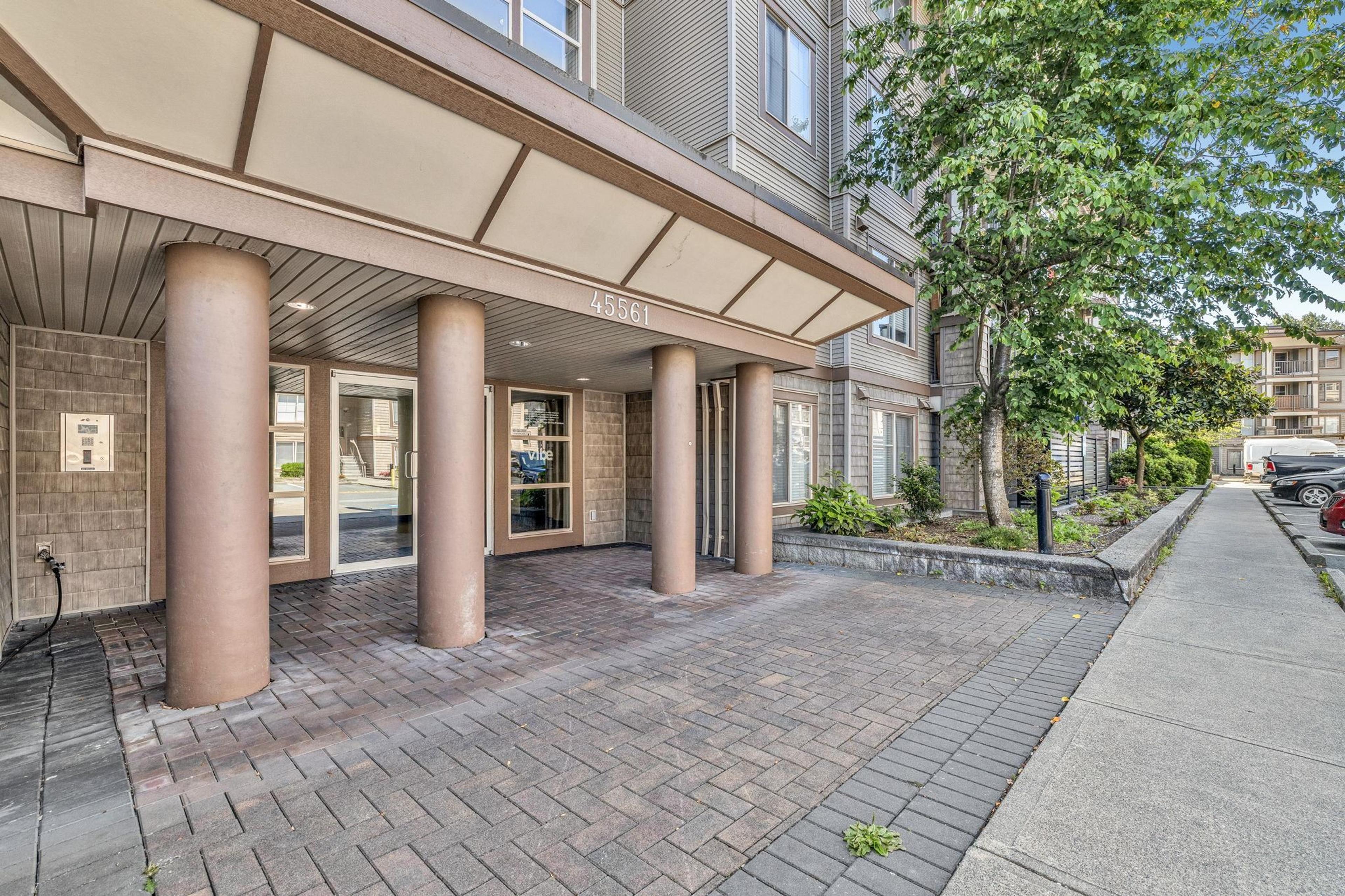 #301 45561 YALE ROAD - Image 3