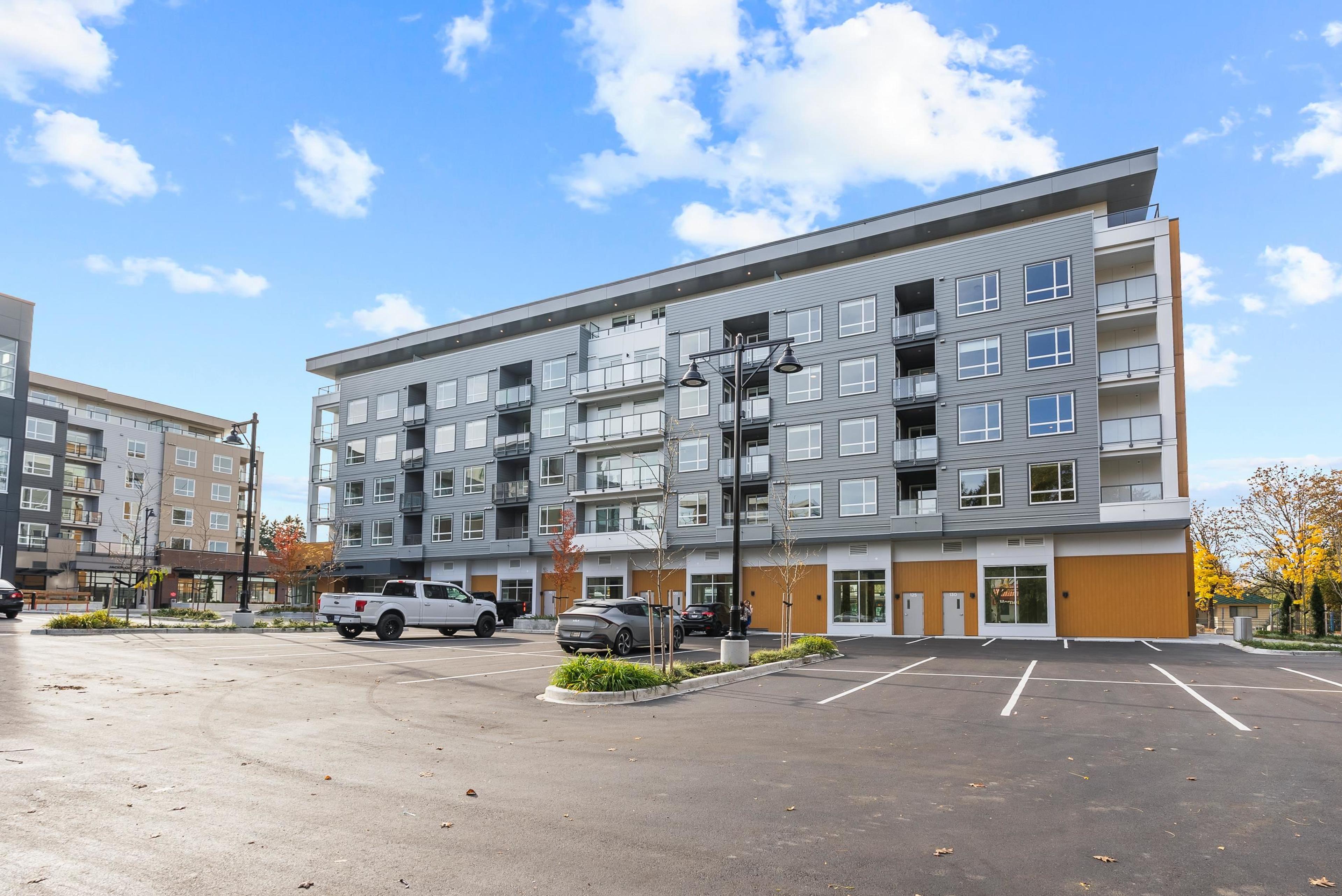 27215 Aldergrove Town Centre Drive, Langley - Exteriors - Photo 2