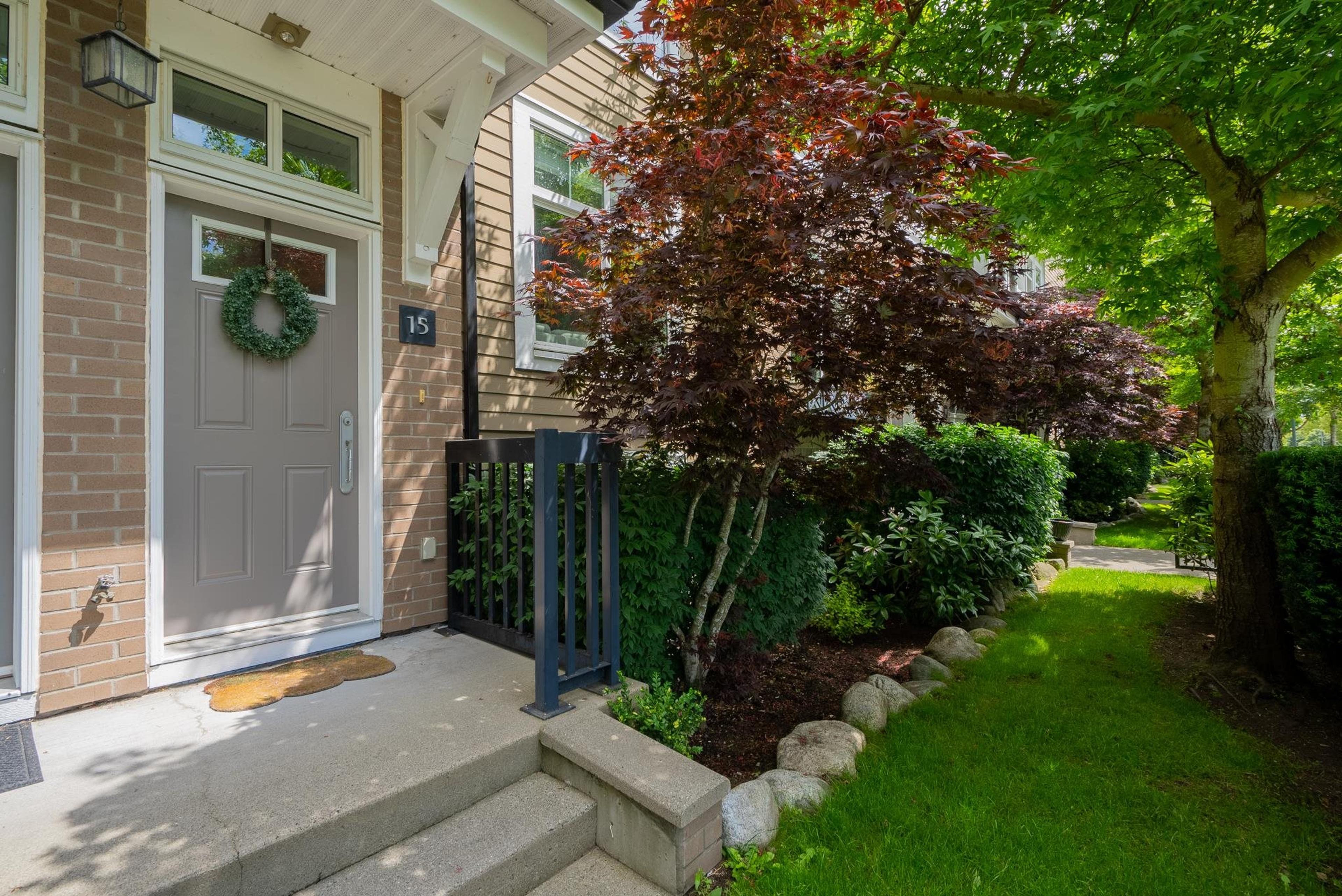 15833 26 Avenue, Surrey - Exteriors - Photo 2