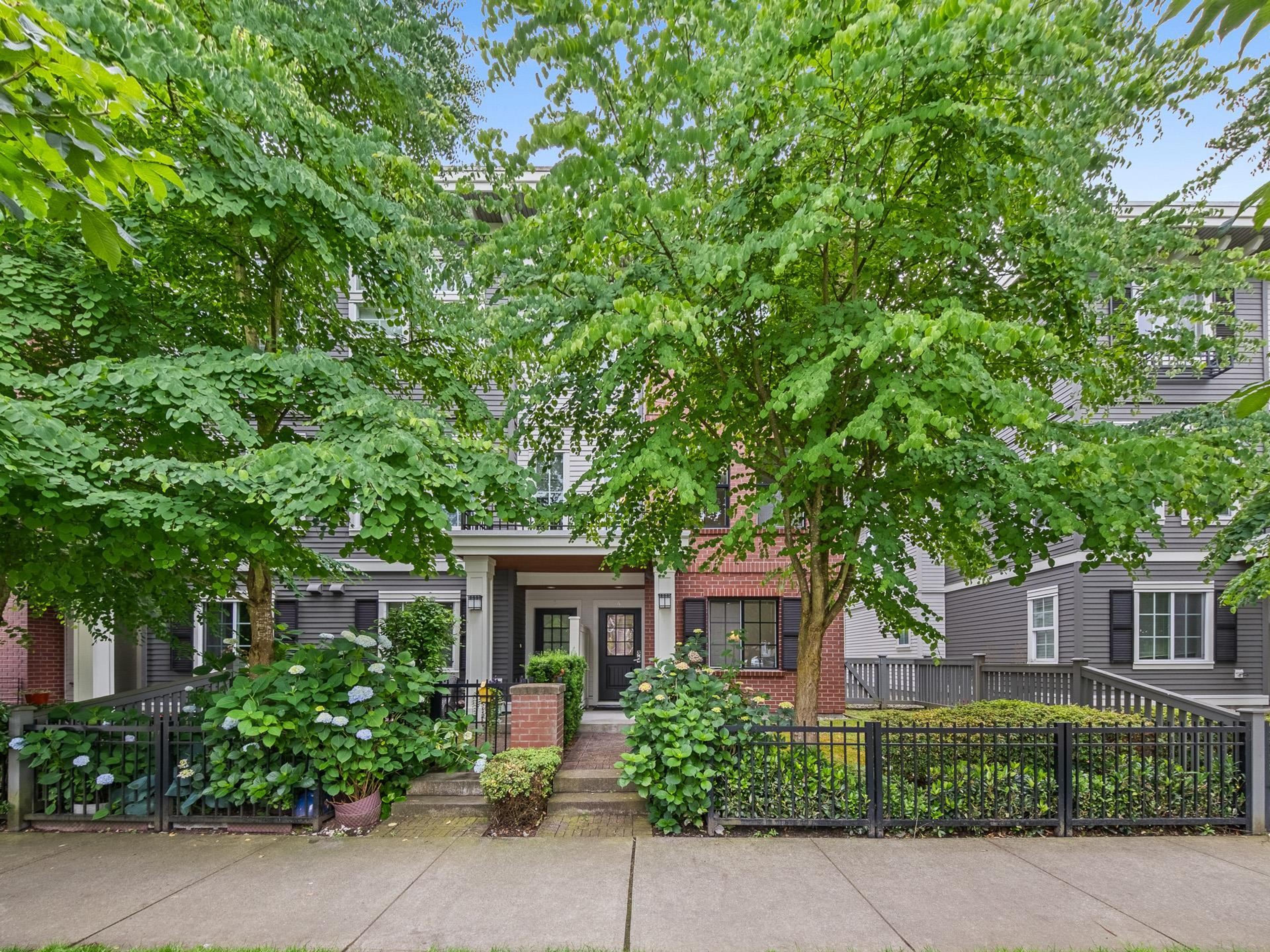 #4 3399 151 STREET - Image 3