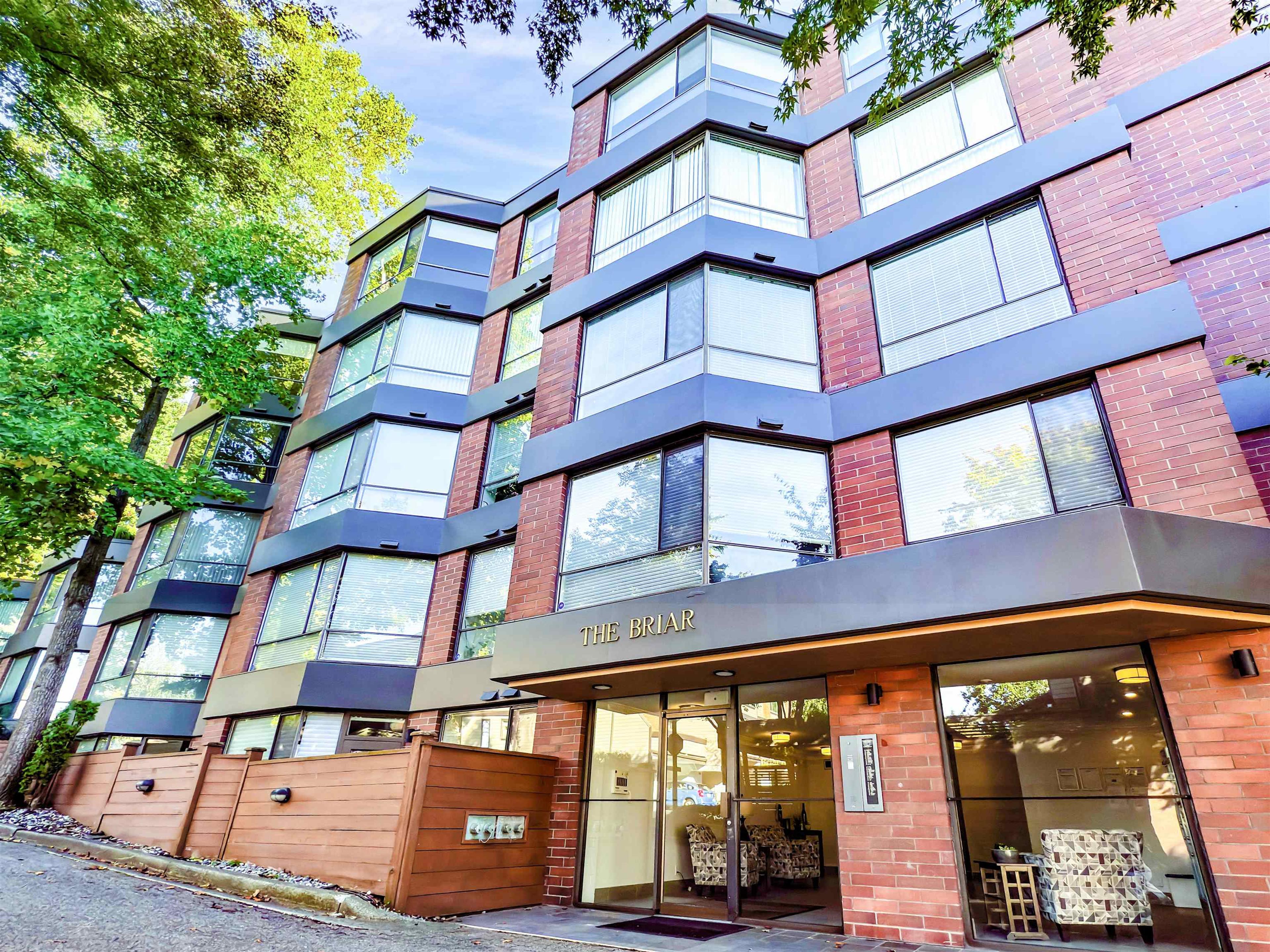 2140 Briar Avenue, Vancouver - Exteriors - Photo 1