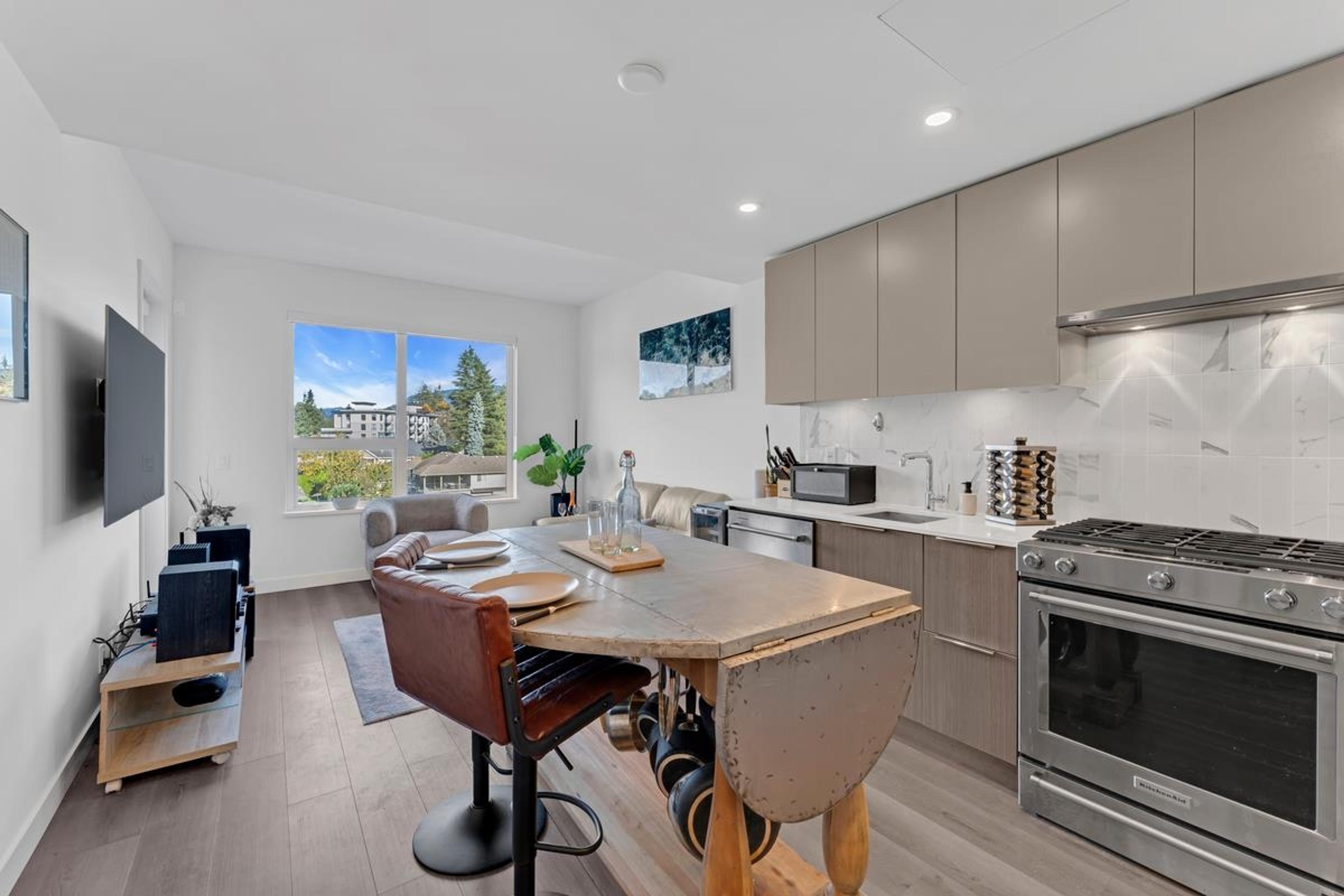 #409 648 LEA AVENUE - Image 3