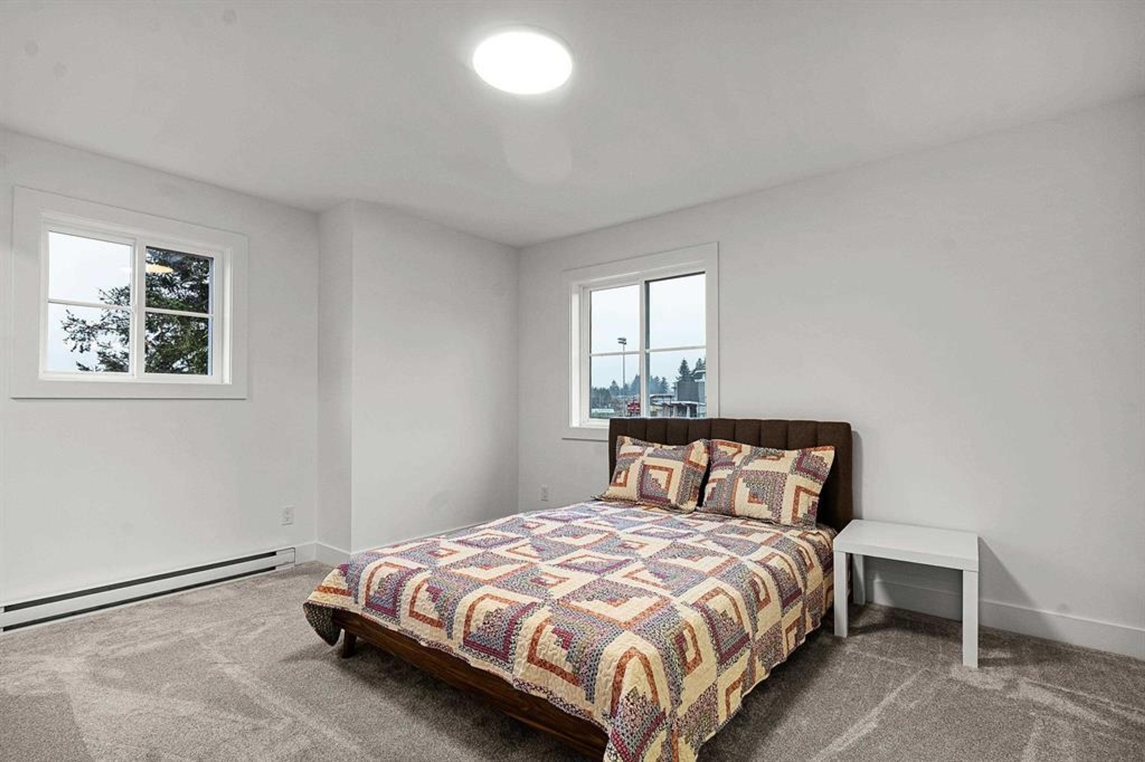 #6 2360 CRESCENT WAY - Image 3