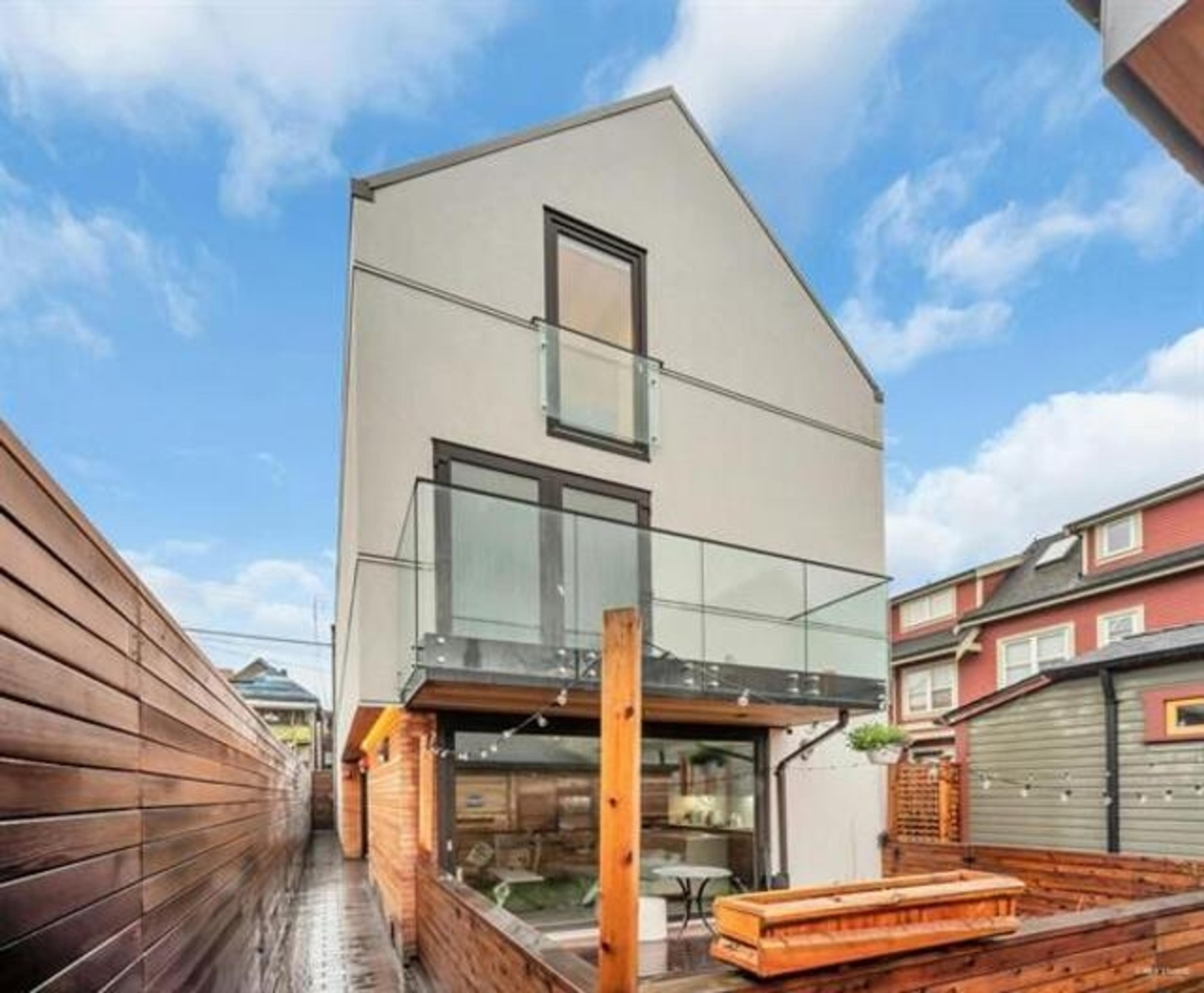 829 Keefer Street, Vancouver - Exteriors - Photo 1