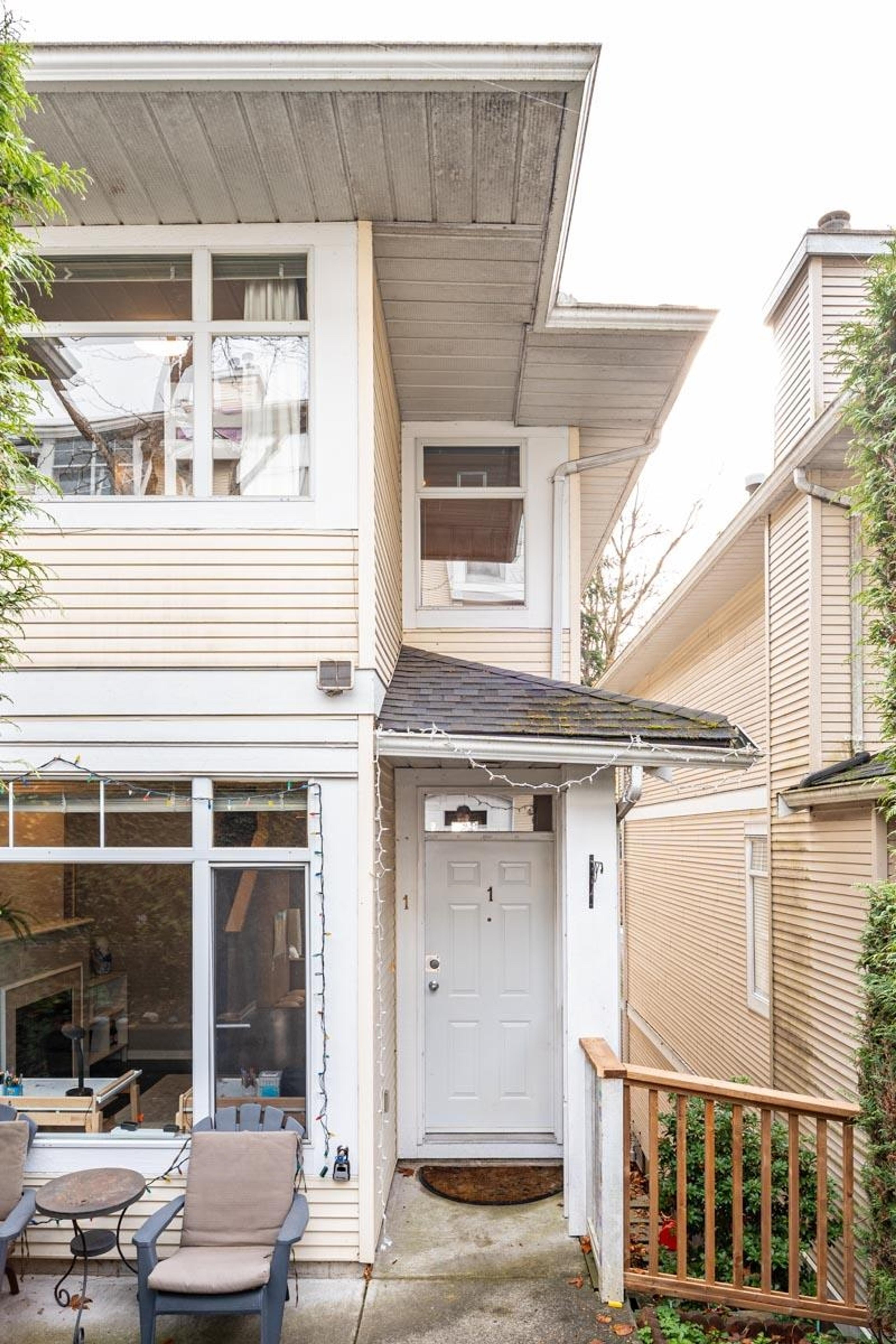 3576 Rainier Place, Vancouver - Exteriors - Photo 3