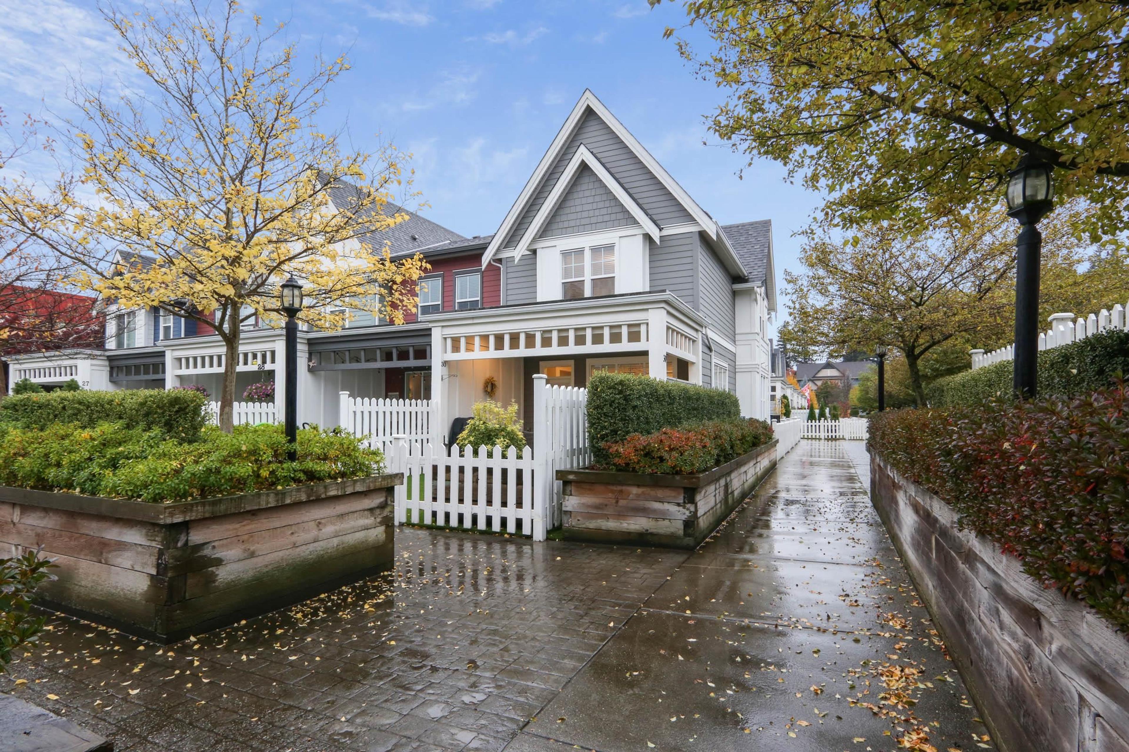 45462 Tamihi Way, Chilliwack - Exteriors - Full Complex View - Photo 3